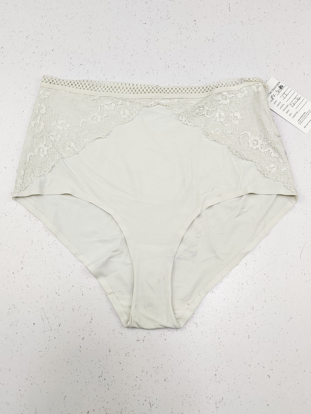 Buy online pre-used pre-loved 100% authentic & Original branded Primark (PU-2184) available in Pakistan. Top international brands avilable.