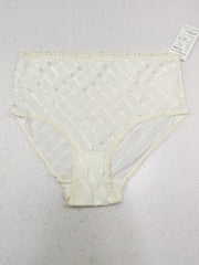 Buy online pre-used pre-loved 100% authentic & Original branded Unknown Brand (PU-2201) available in Pakistan. Top international brands avilable.