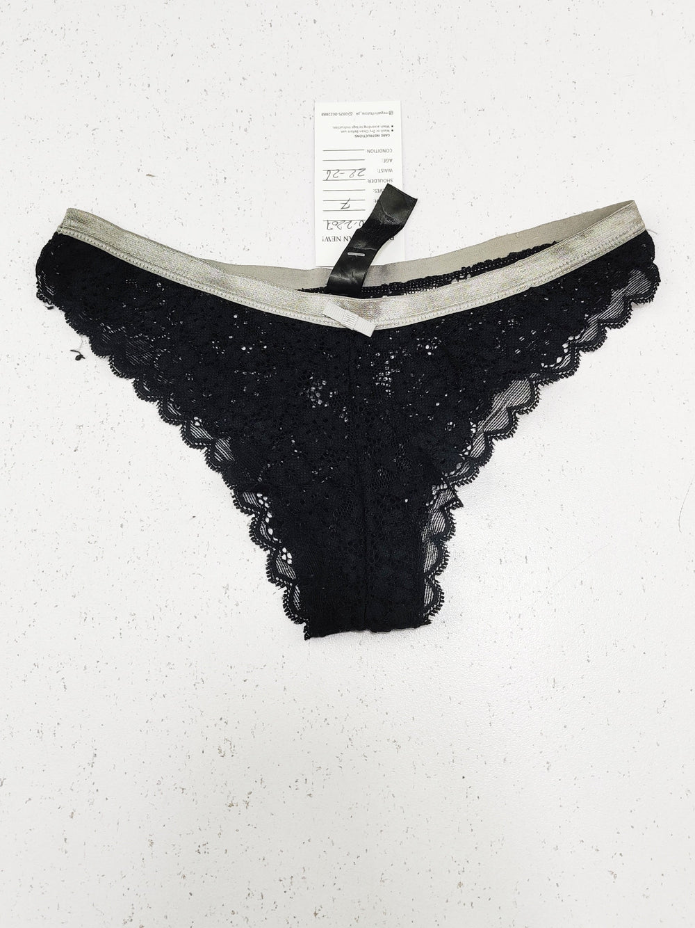 Buy online pre-used pre-loved 100% authentic & Original branded Unknown Brand (PU-2207) available in Pakistan. Top international brands avilable.