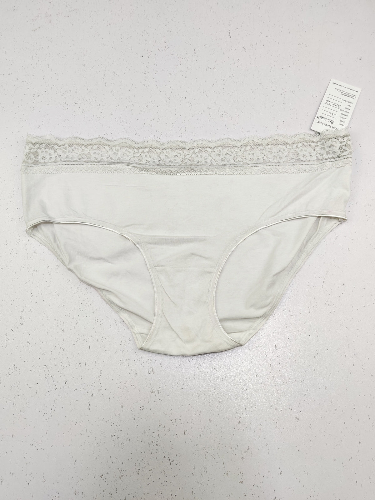 Buy online pre-used pre-loved 100% authentic & Original branded Marks & Spencer (PU-2209) available in Pakistan. Top international brands avilable.