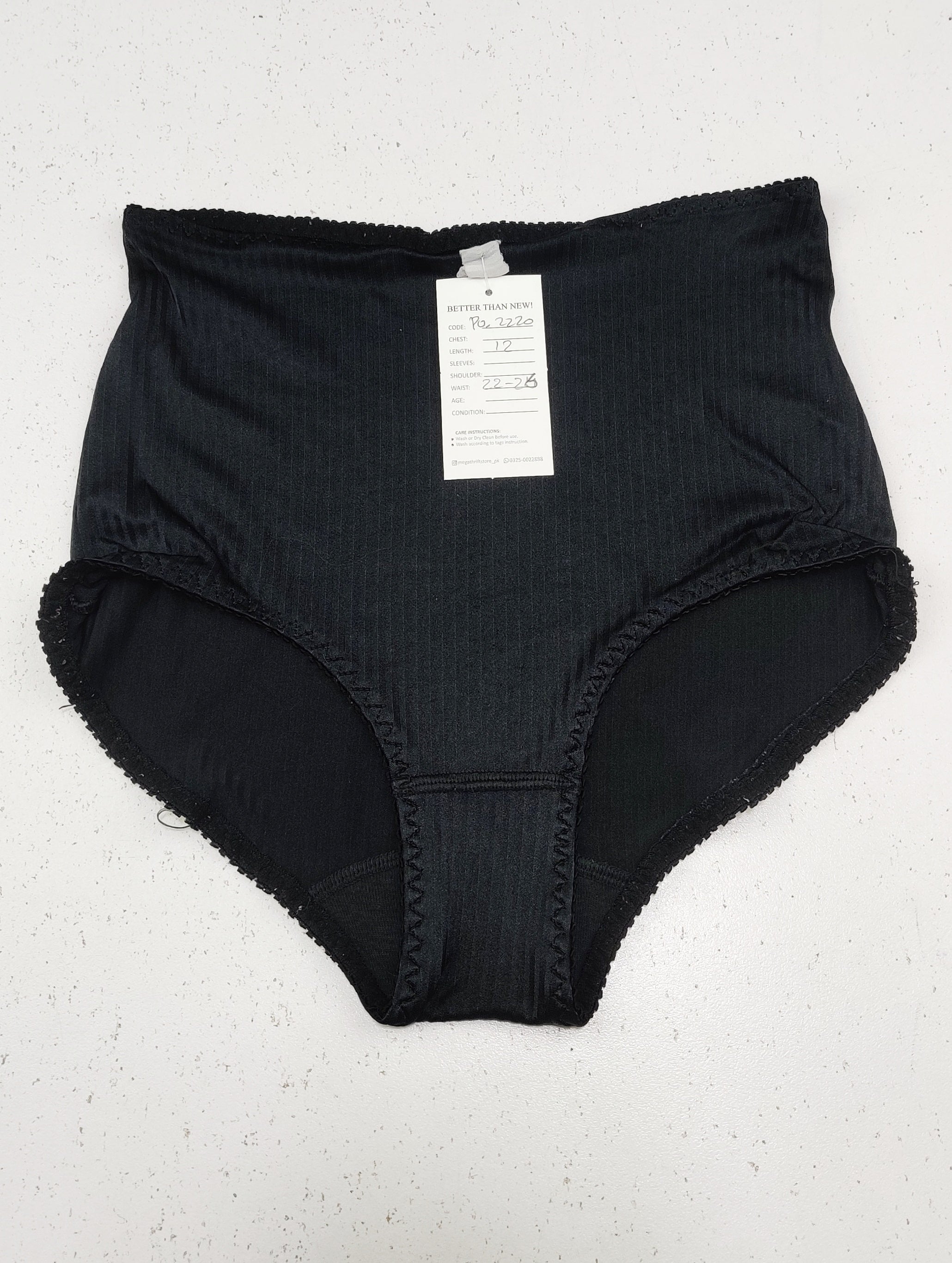 Buy online pre-used pre-loved 100% authentic & Original branded Unknown Brand (PU-2220) available in Pakistan. Top international brands avilable.