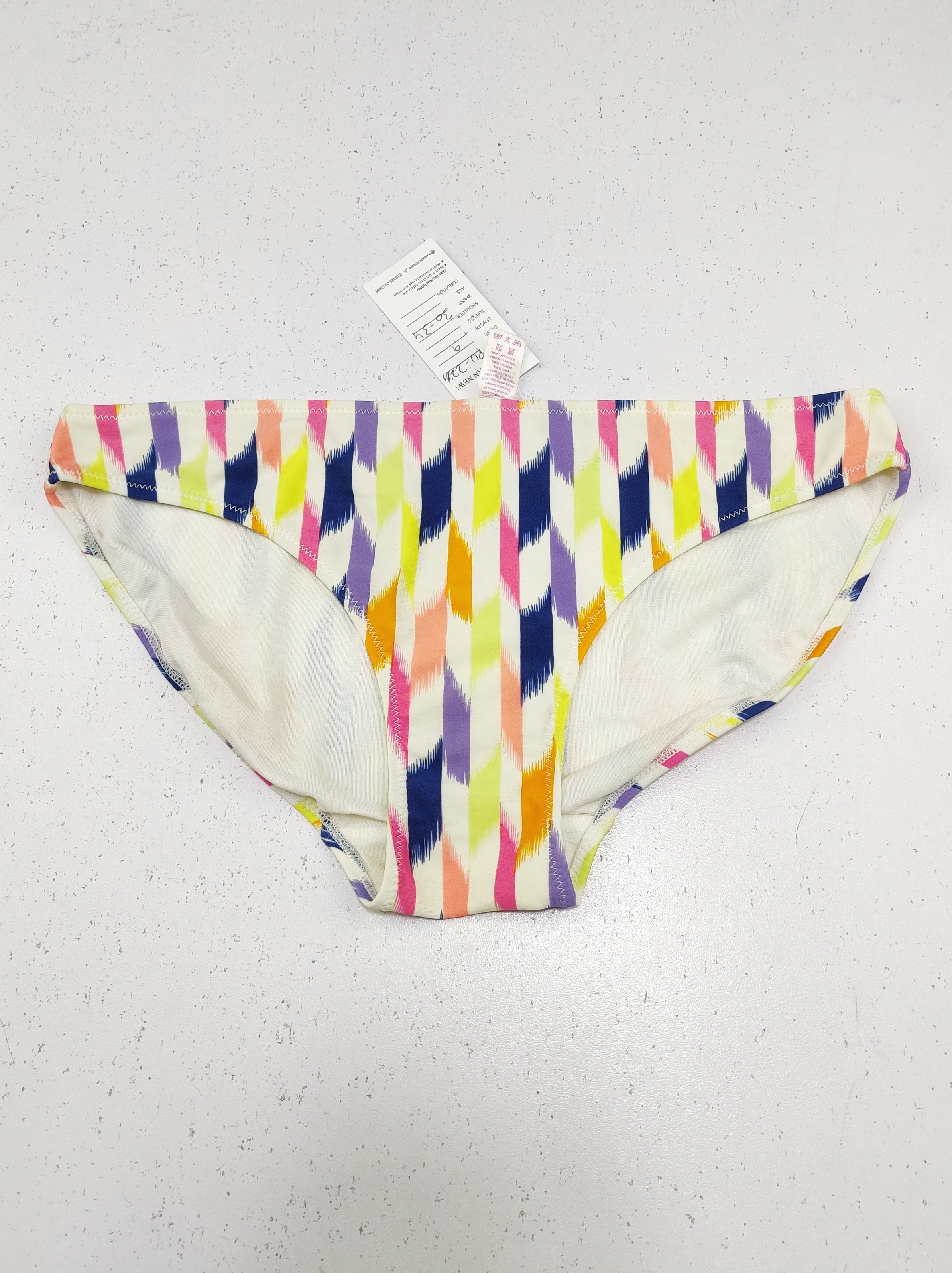 Buy online pre-used pre-loved 100% authentic & Original branded La Senza (PU-2224) available in Pakistan. Top international brands avilable.