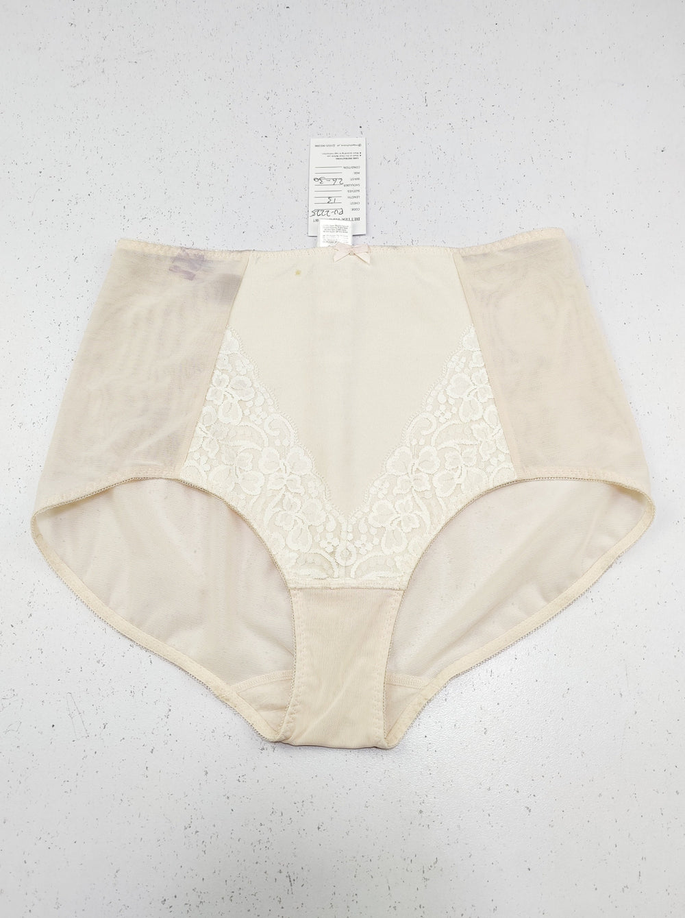 Buy online pre-used pre-loved 100% authentic & Original branded Unknown Brand (PU-2225) available in Pakistan. Top international brands avilable.