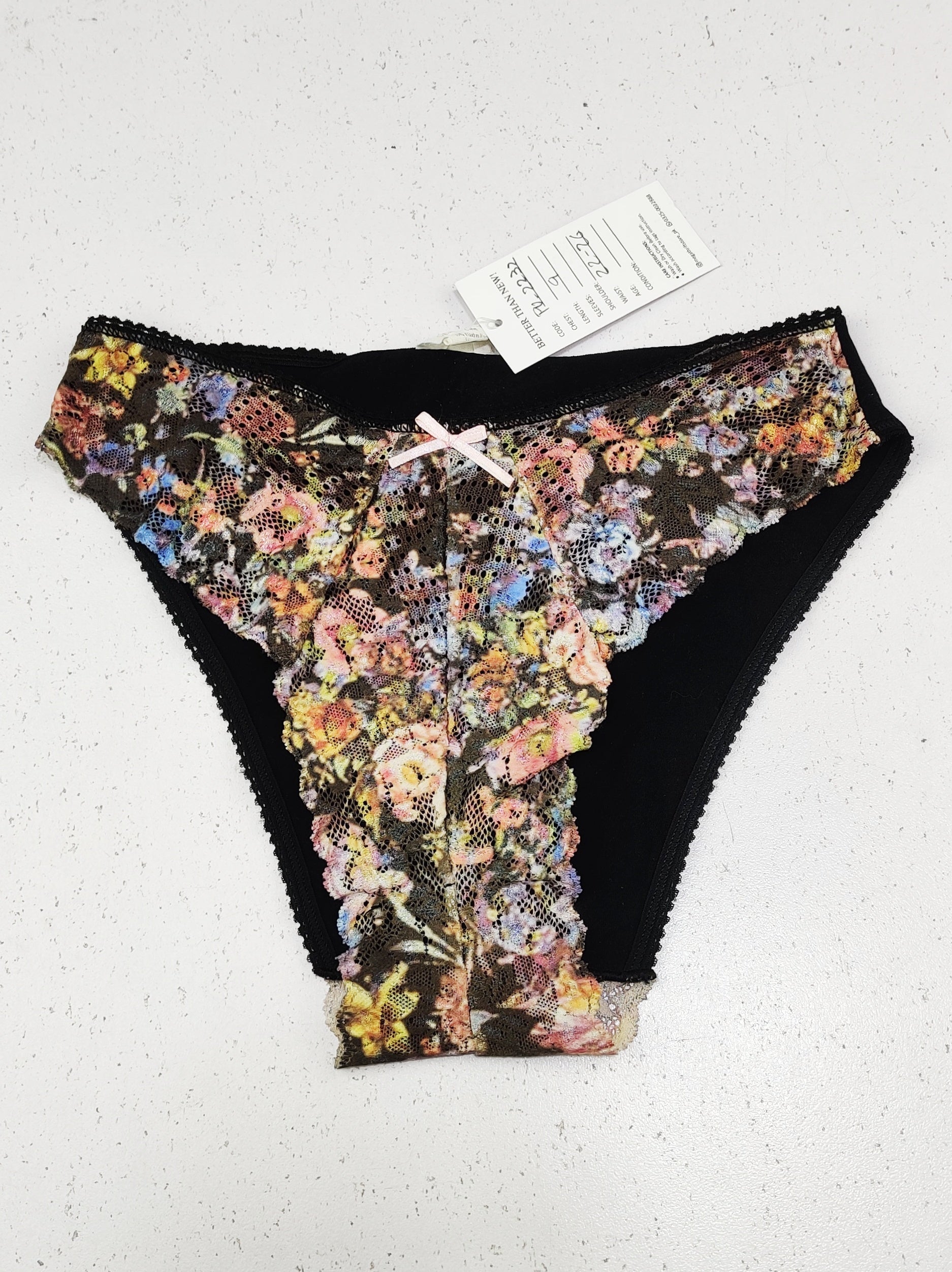 Buy online pre-used pre-loved 100% authentic & Original branded Unknown Brand (PU-2232) available in Pakistan. Top international brands avilable.