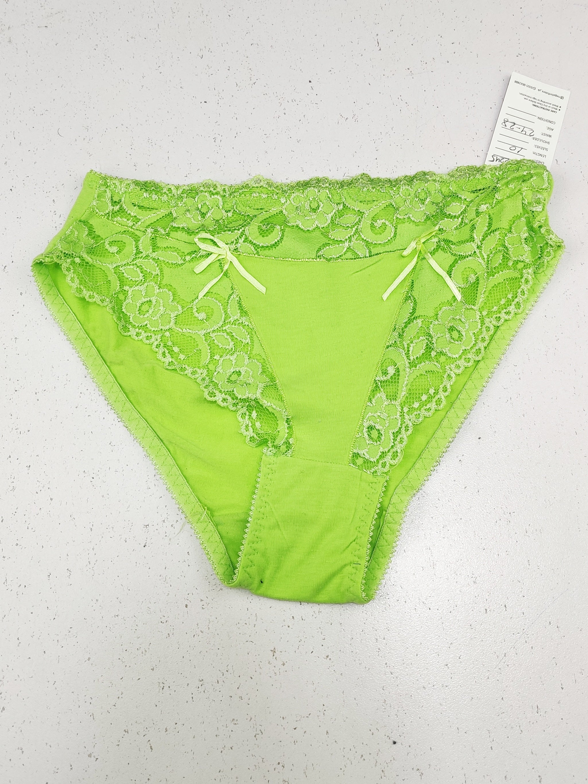 Buy online pre-used pre-loved 100% authentic & Original branded Unknown Brand (PU-2245) available in Pakistan. Top international brands avilable.
