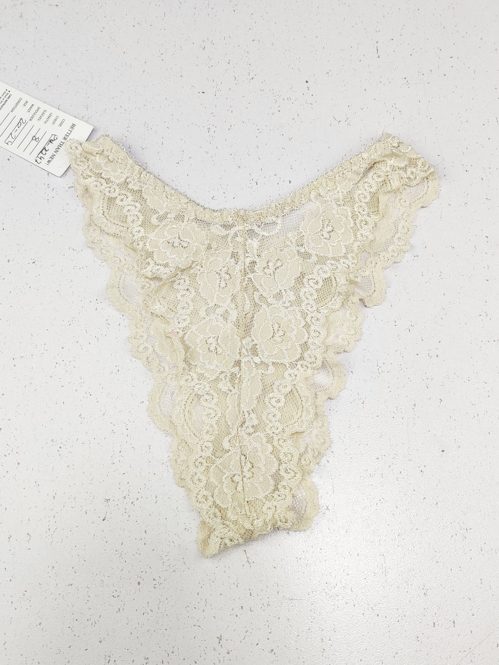 Buy online pre-used pre-loved 100% authentic & Original branded Unknown Brand (PU-2247) available in Pakistan. Top international brands avilable.