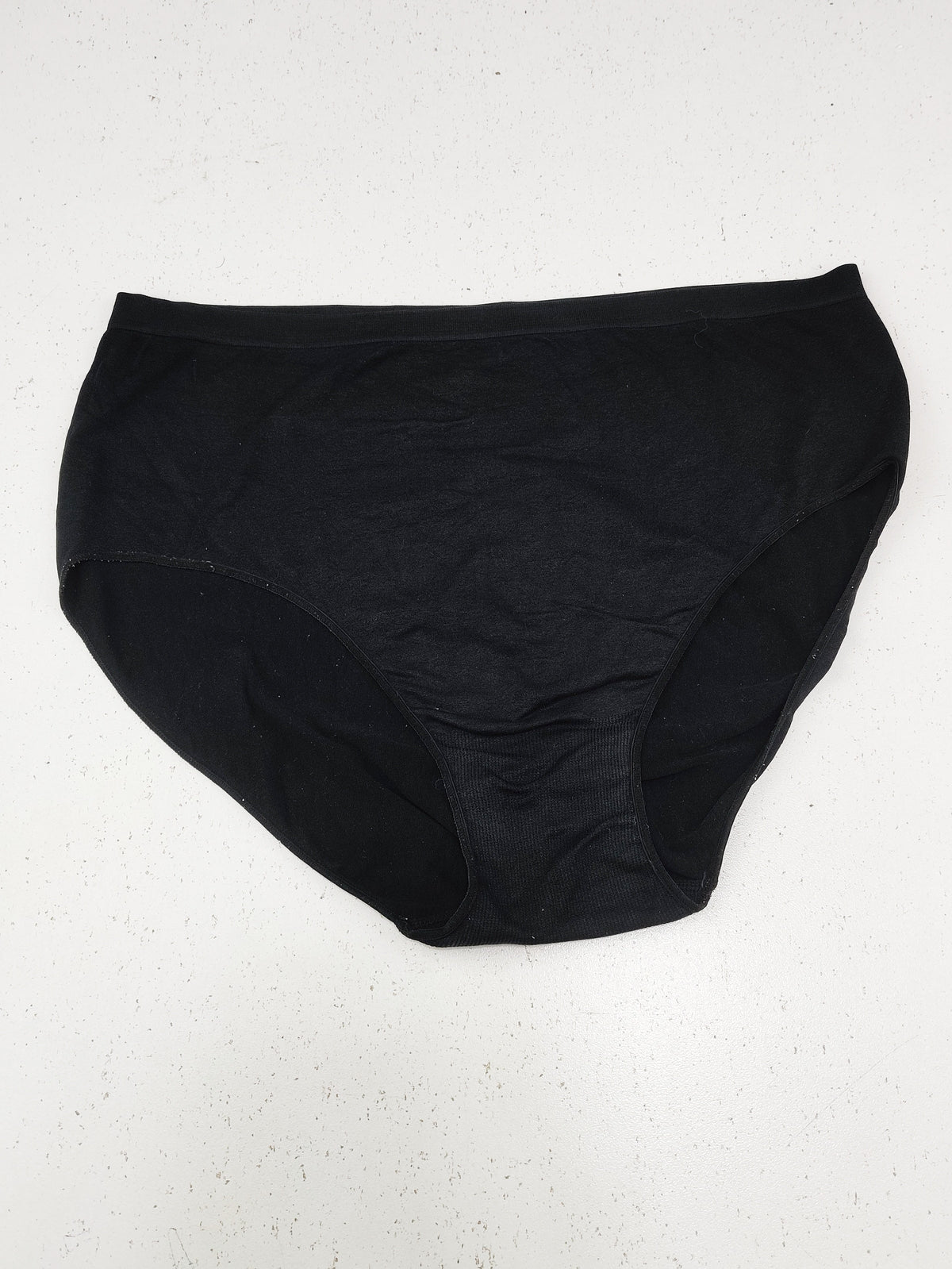 Buy online pre-used pre-loved 100% authentic & Original branded Unknown Brand (PU-2274) available in Pakistan. Top international brands avilable.