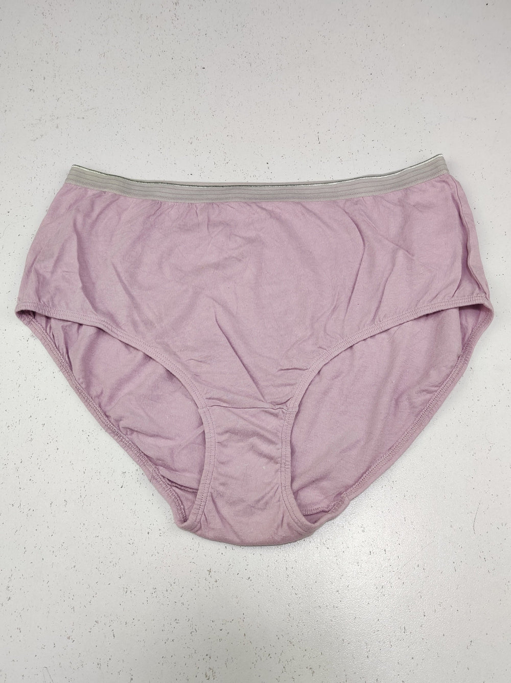 Buy online pre-used pre-loved 100% authentic & Original branded Unknown Brand (PU-2327) available in Pakistan. Top international brands avilable.