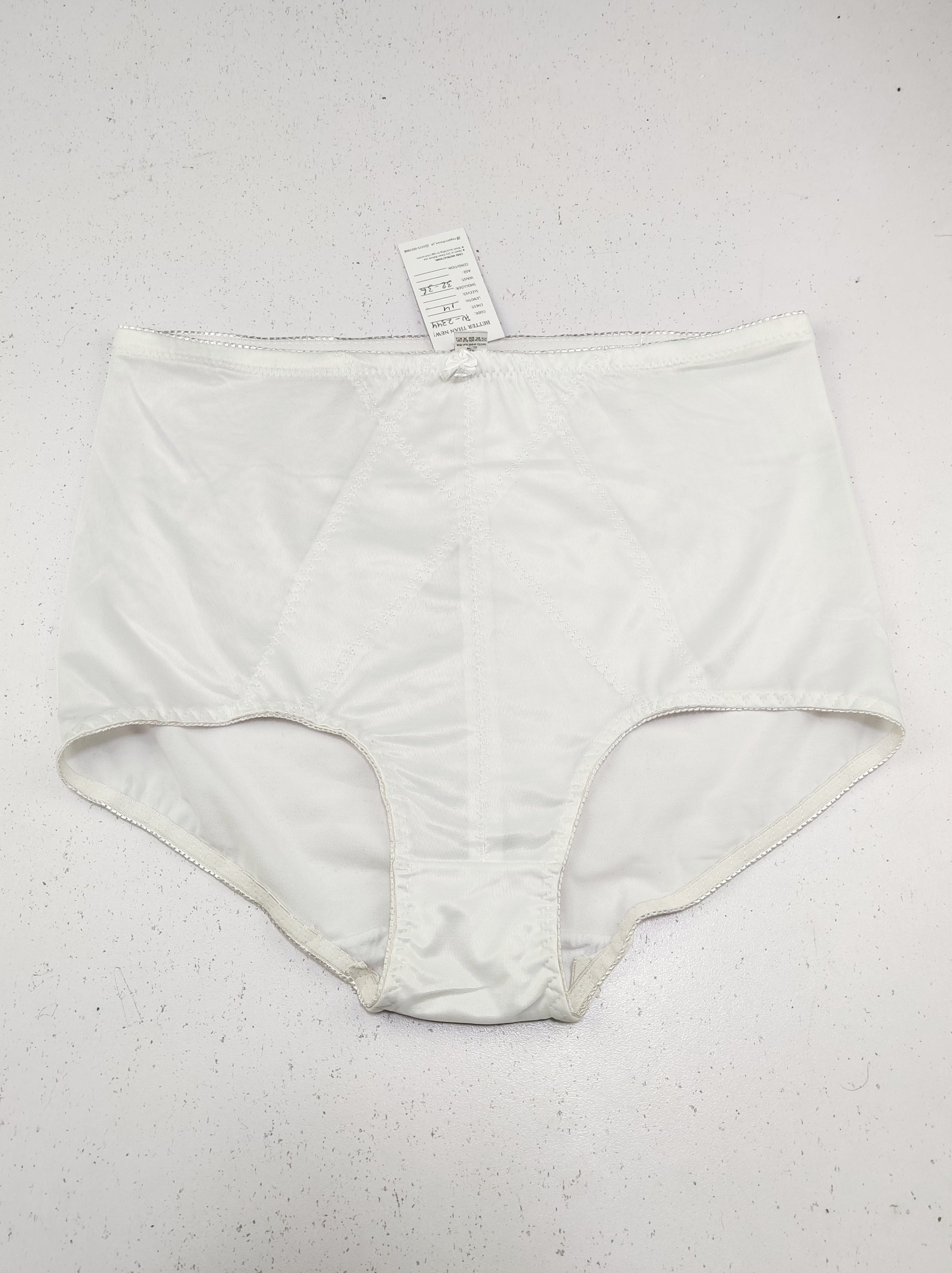 Buy online pre-used pre-loved 100% authentic & Original branded Unknown Brand (PU-2344) available in Pakistan. Top international brands avilable.