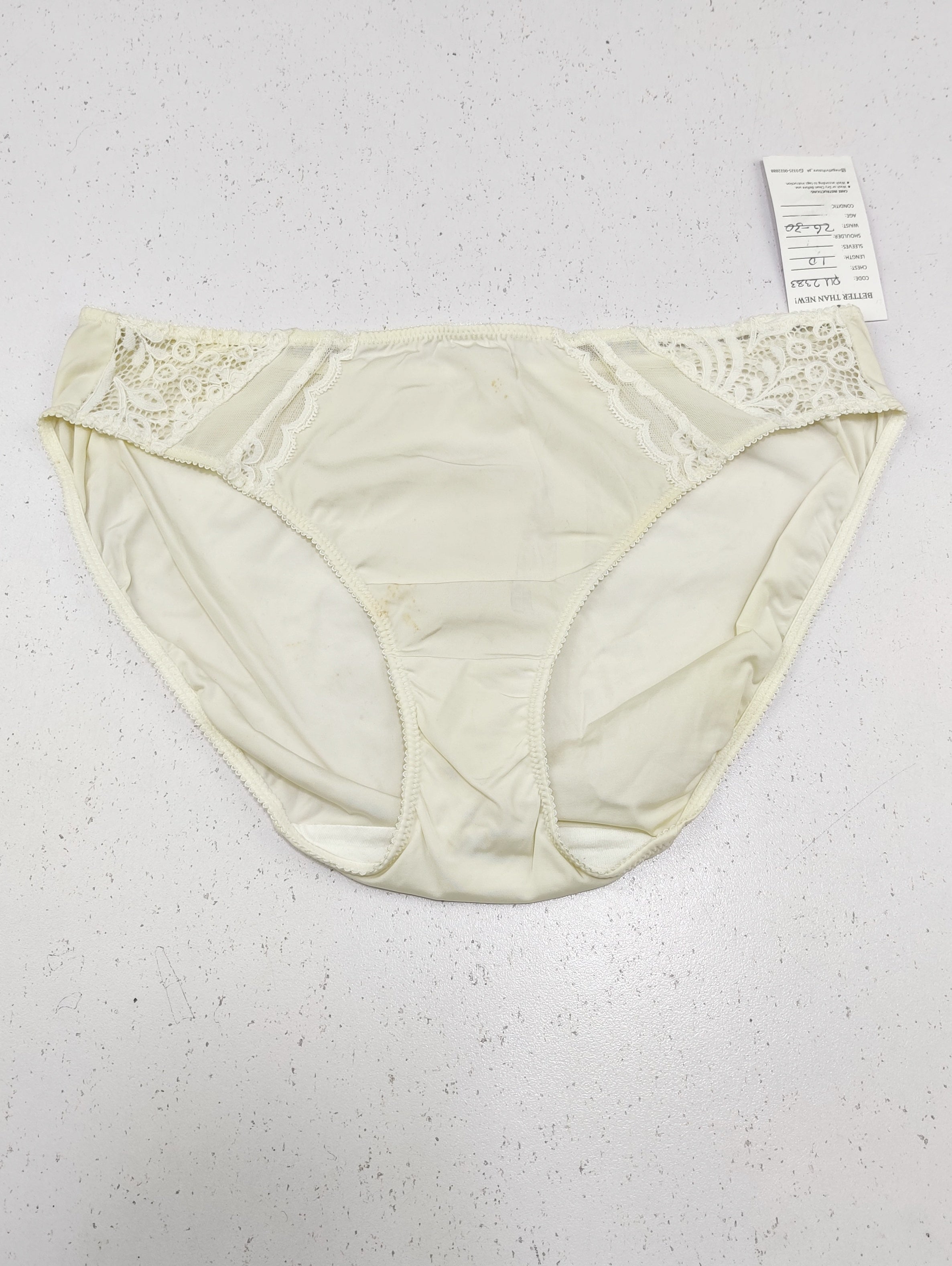 Buy online pre-used pre-loved 100% authentic & Original branded Unknown Brand (PU-2383) available in Pakistan. Top international brands avilable.
