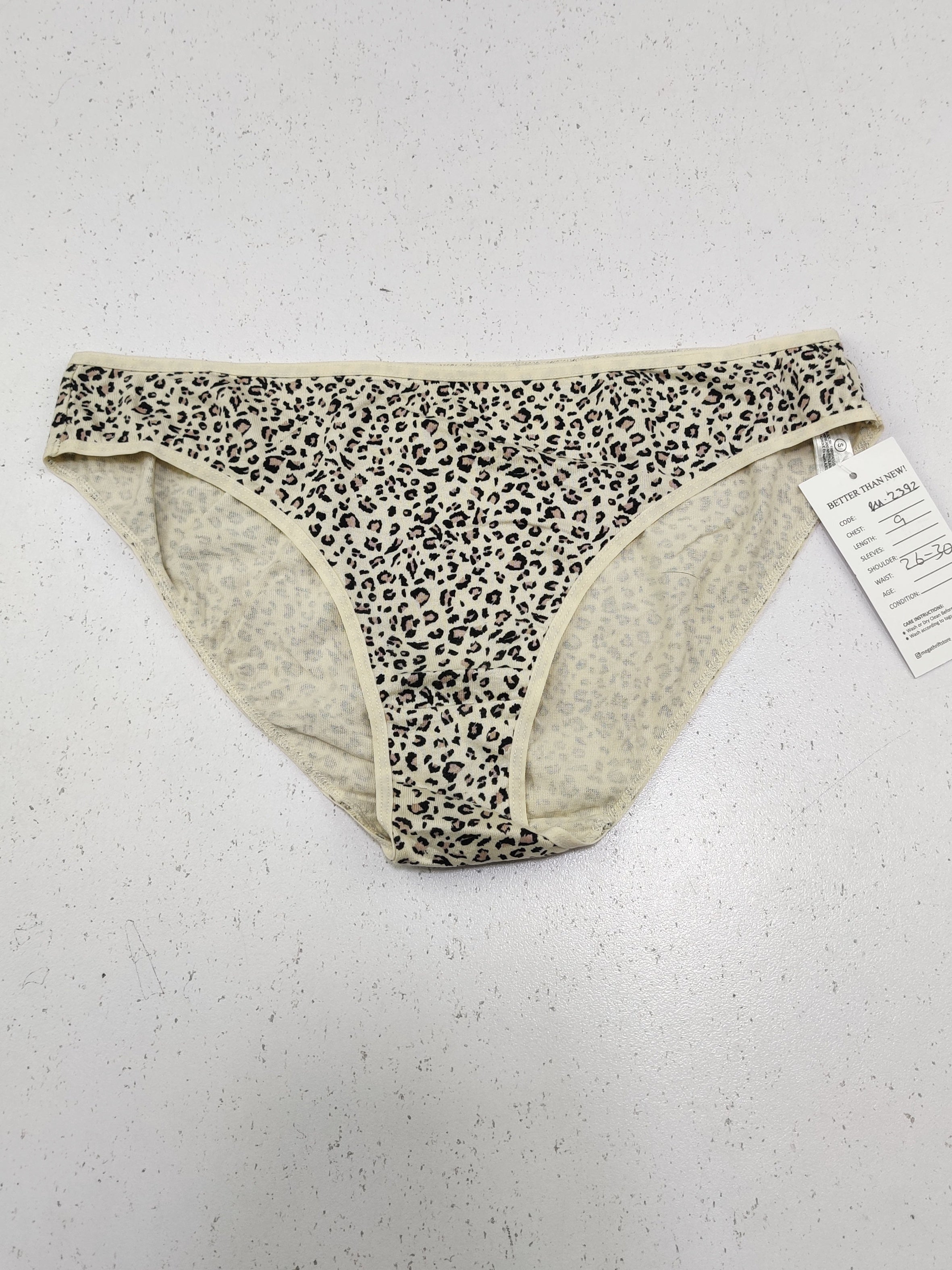 Buy online pre-used pre-loved 100% authentic & Original branded Primark (PU-2392) available in Pakistan. Top international brands avilable.