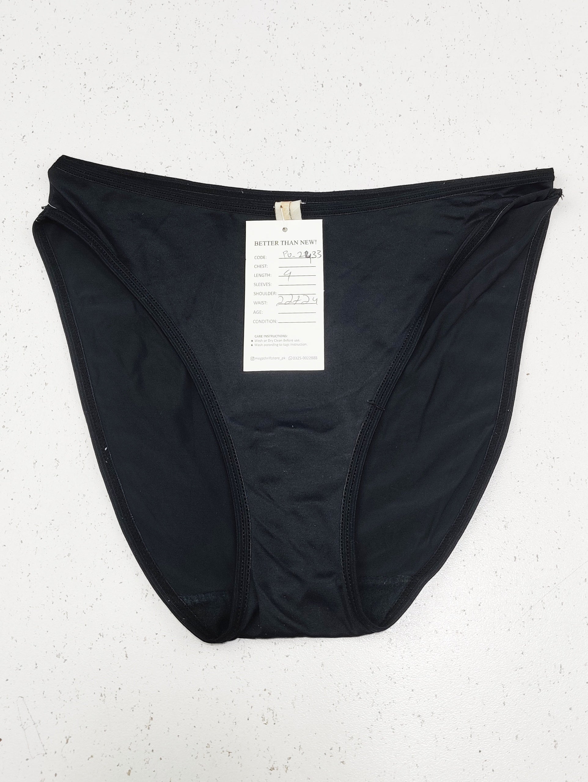 Buy online pre-used pre-loved 100% authentic & Original branded Unknown Brand (PU-2433) available in Pakistan. Top international brands avilable.
