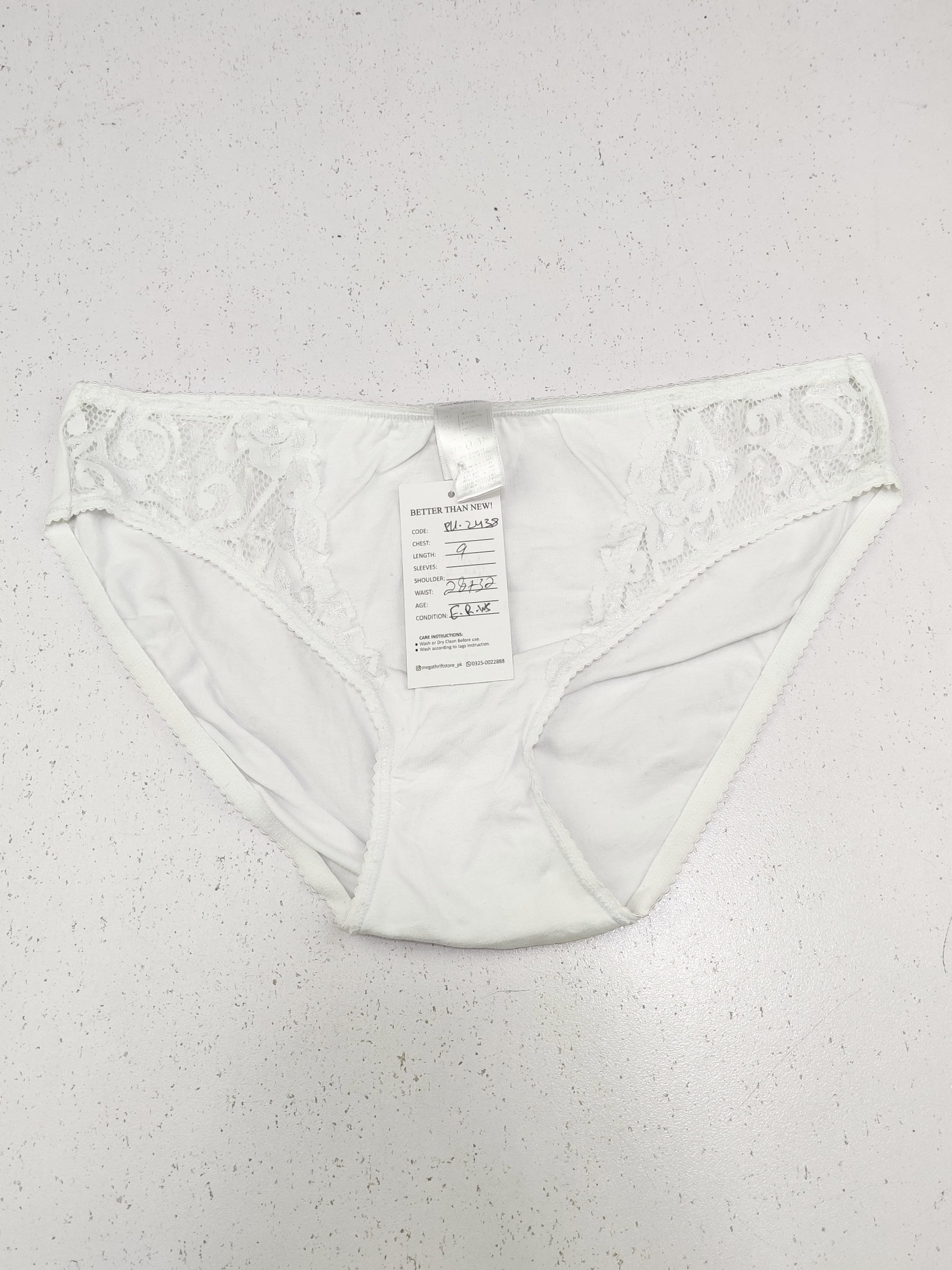 Buy online pre-used pre-loved 100% authentic & Original branded Unknown Brand (PU-2438) available in Pakistan. Top international brands avilable.