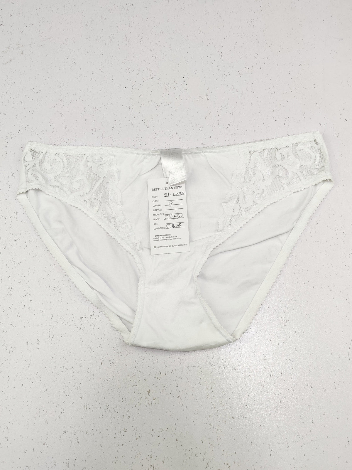 Buy online pre-used pre-loved 100% authentic & Original branded Unknown Brand (PU-2438) available in Pakistan. Top international brands avilable.