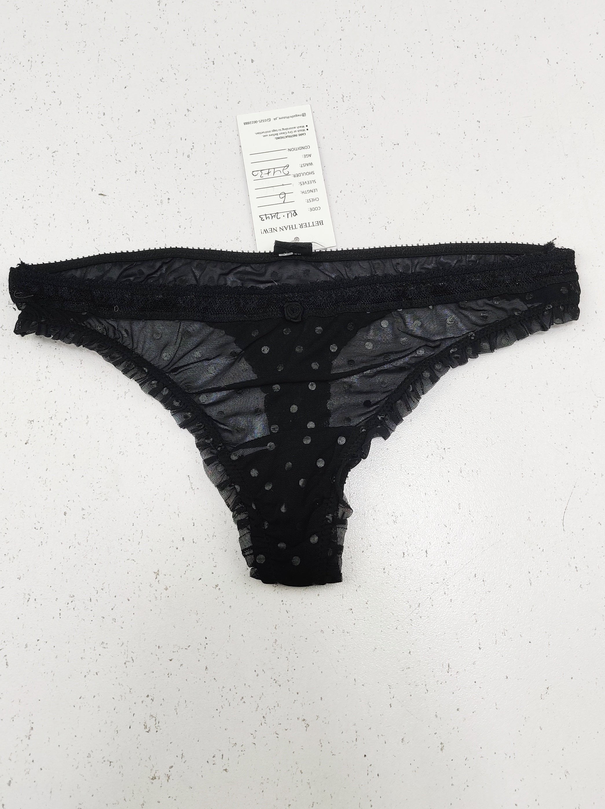 Buy online pre-used pre-loved 100% authentic & Original branded Unknown Brand (PU-2443) available in Pakistan. Top international brands avilable.