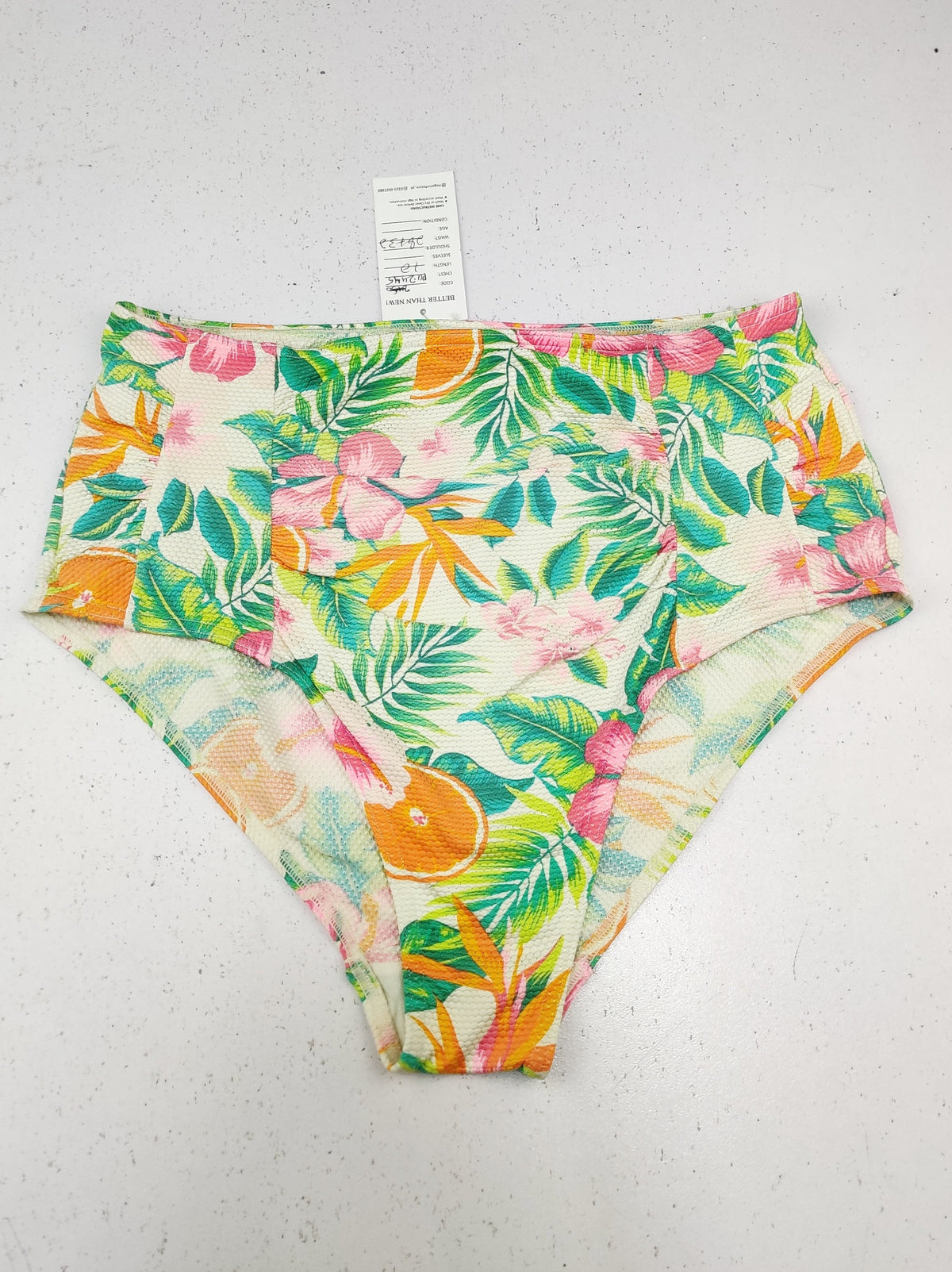 Buy online pre-used pre-loved 100% authentic & Original branded Unknown Brand (PU-2445) available in Pakistan. Top international brands avilable.