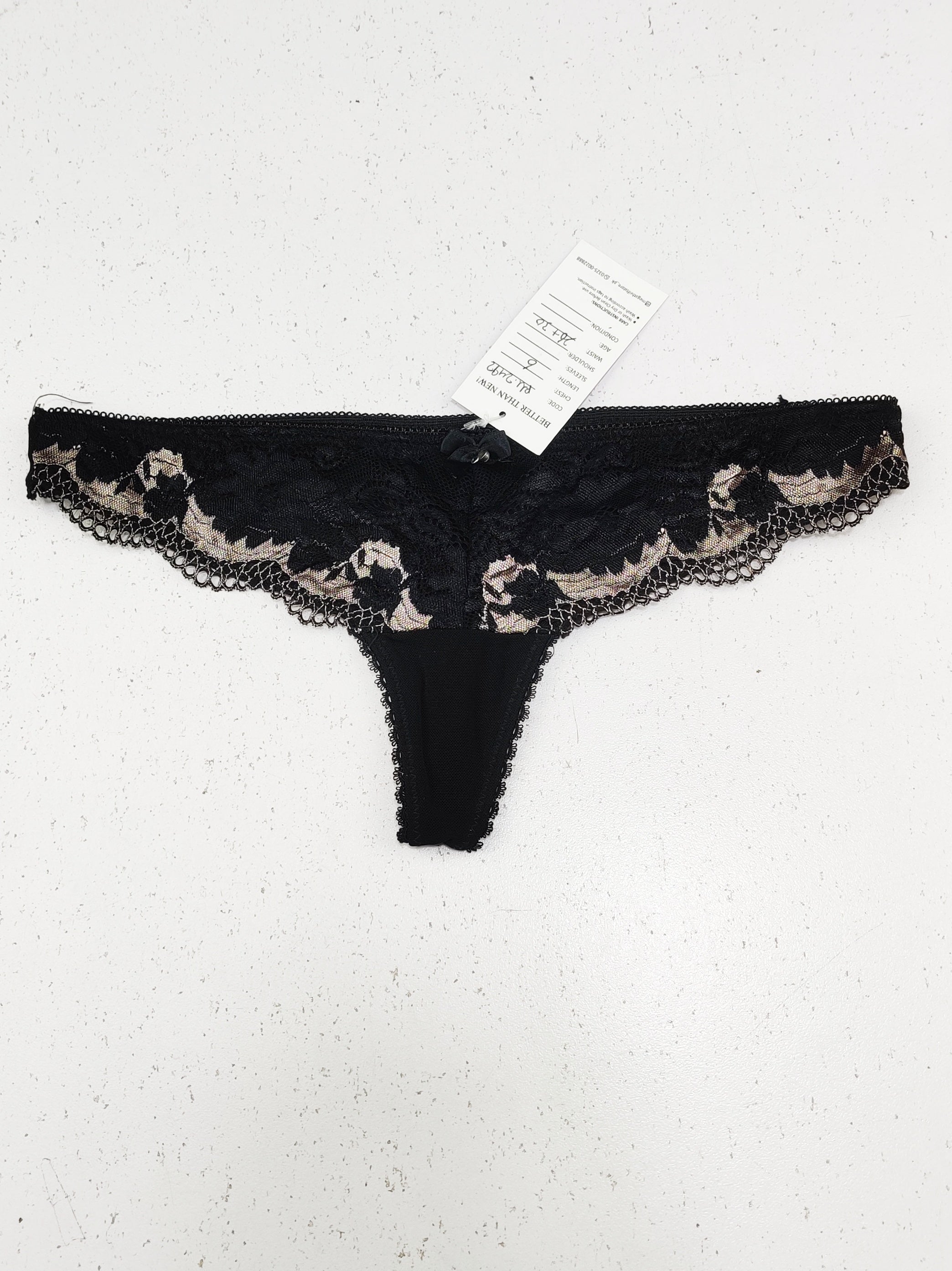 Buy online pre-used pre-loved 100% authentic & Original branded Unknown Brand (PU-2492) available in Pakistan. Top international brands avilable.