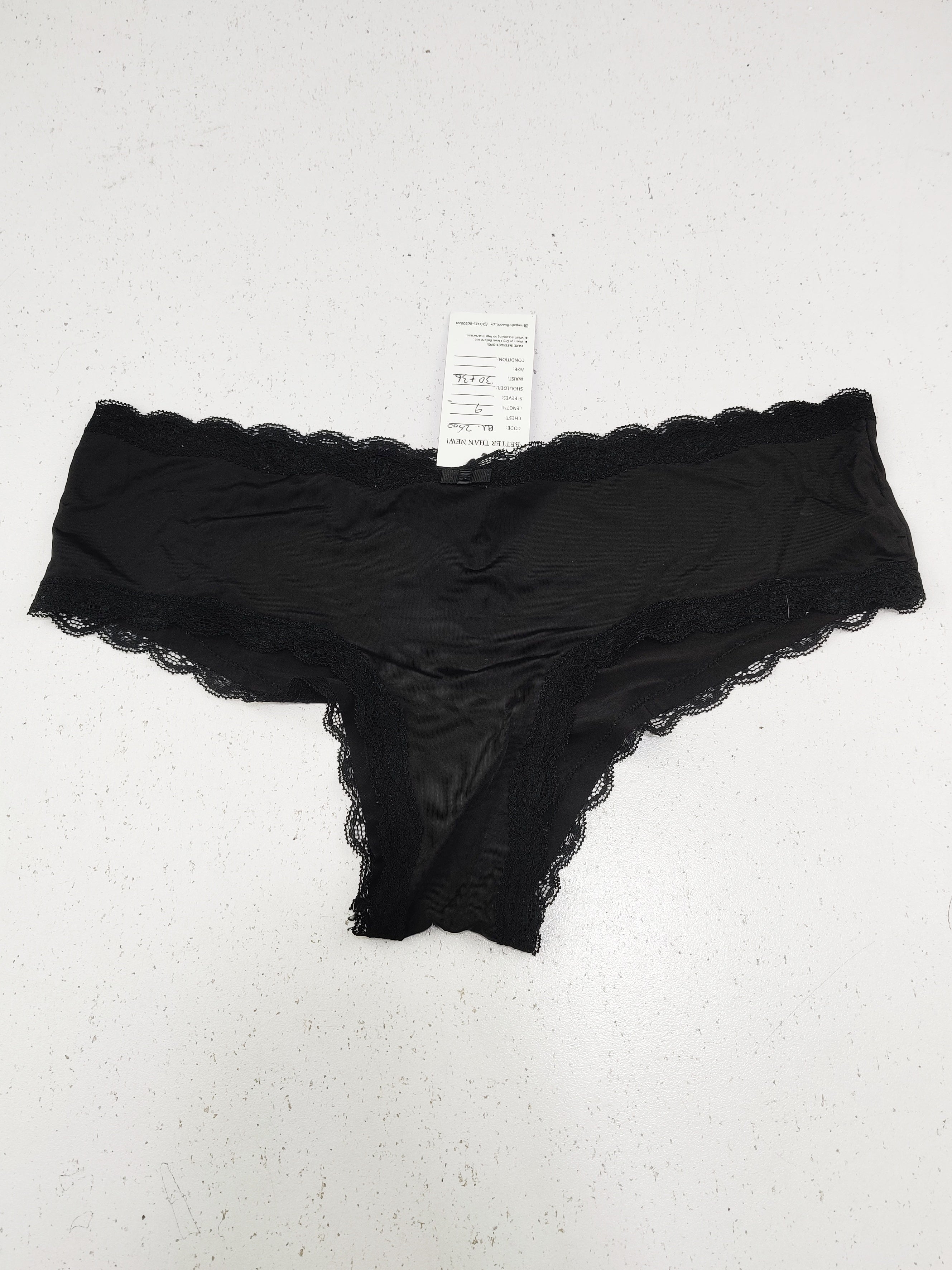 Buy online pre-used pre-loved 100% authentic & Original branded Primark (PU-2500) available in Pakistan. Top international brands avilable.