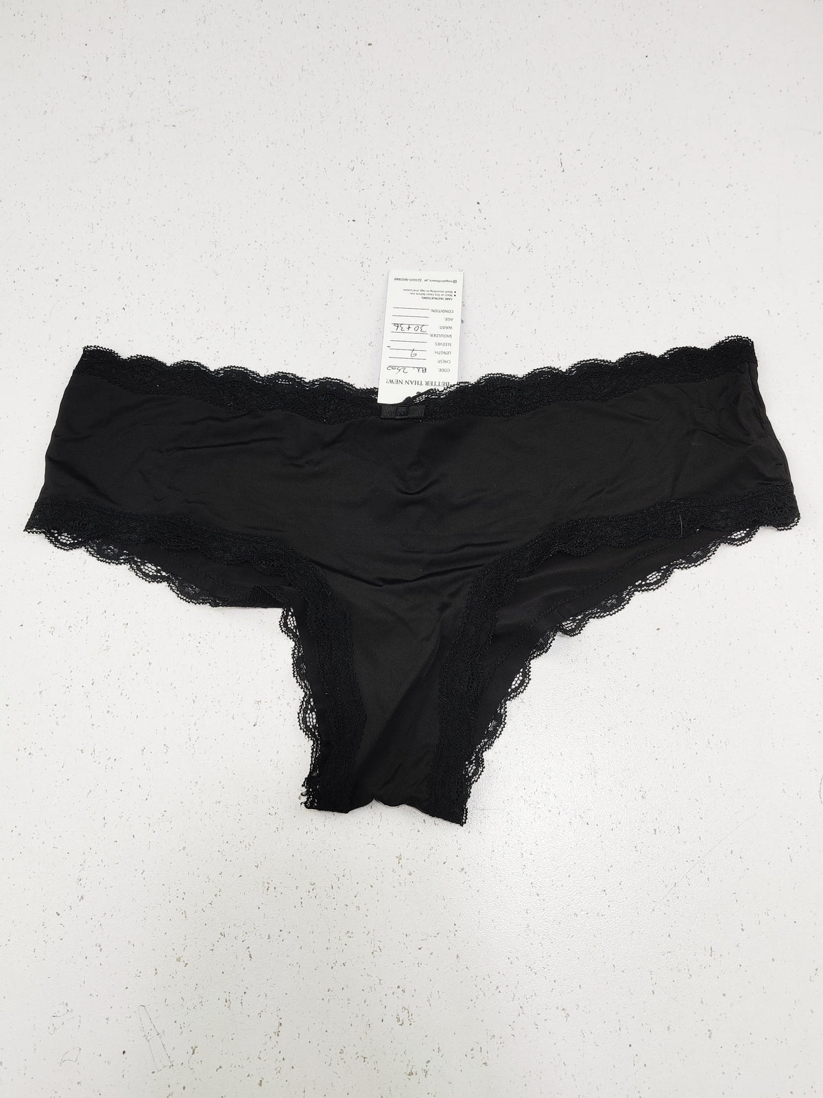 Buy online pre-used pre-loved 100% authentic & Original branded Primark (PU-2500) available in Pakistan. Top international brands avilable.