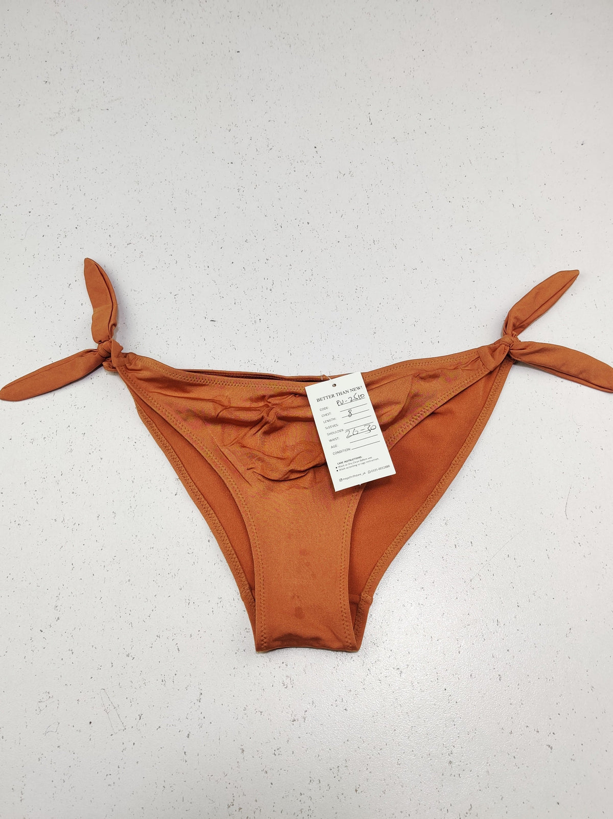 Buy online pre-used pre-loved 100% authentic & Original branded Unknown Brand (PU-2510) available in Pakistan. Top international brands avilable.