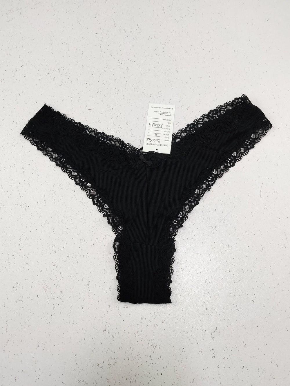 Buy online pre-used pre-loved 100% authentic & Original branded Unknown Brand (PU-2512) available in Pakistan. Top international brands avilable.