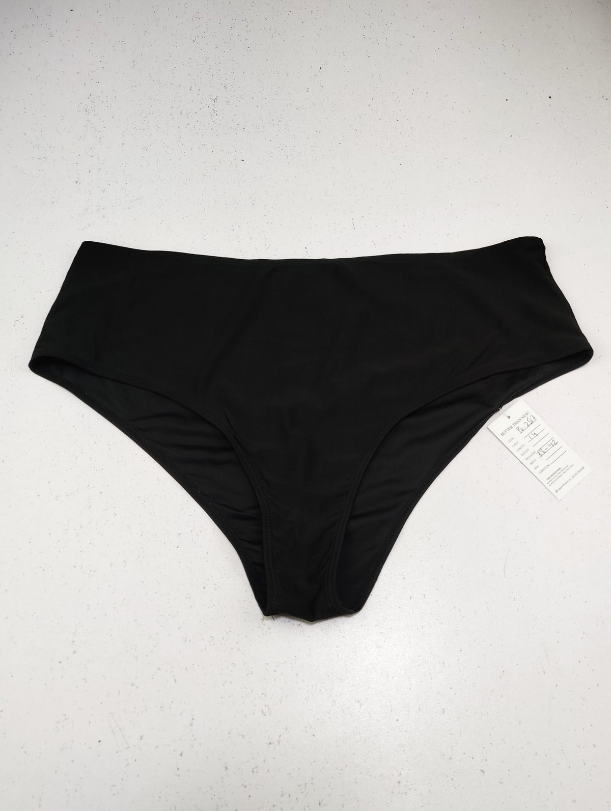 Buy online pre-used pre-loved 100% authentic & Original branded Unknown Brand (PU-2517) available in Pakistan. Top international brands avilable.