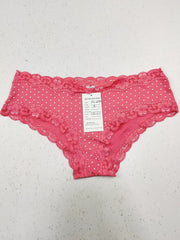 Buy online pre-used pre-loved 100% authentic & Original branded Unknown Brand (PU-2542) available in Pakistan. Top international brands avilable.