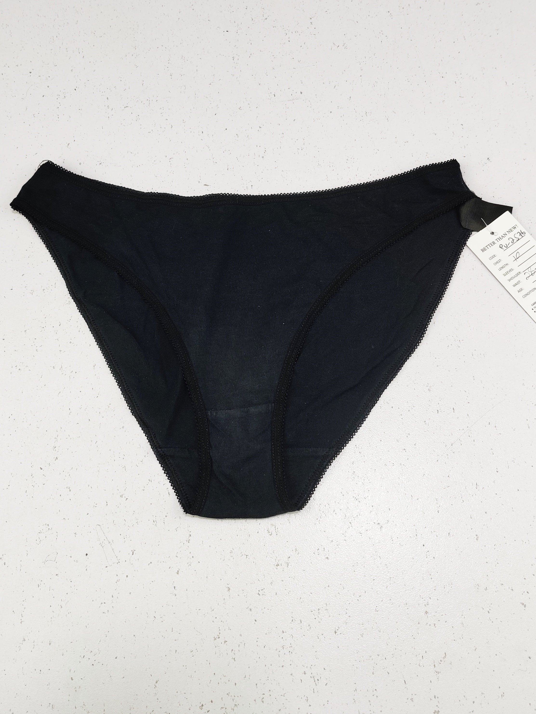 Buy online pre-used pre-loved 100% authentic & Original branded F&F (PU-2576) available in Pakistan. Top international brands avilable.