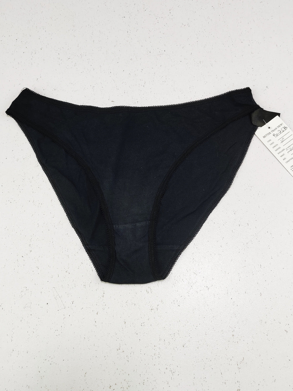 Buy online pre-used pre-loved 100% authentic & Original branded F&F (PU-2576) available in Pakistan. Top international brands avilable.