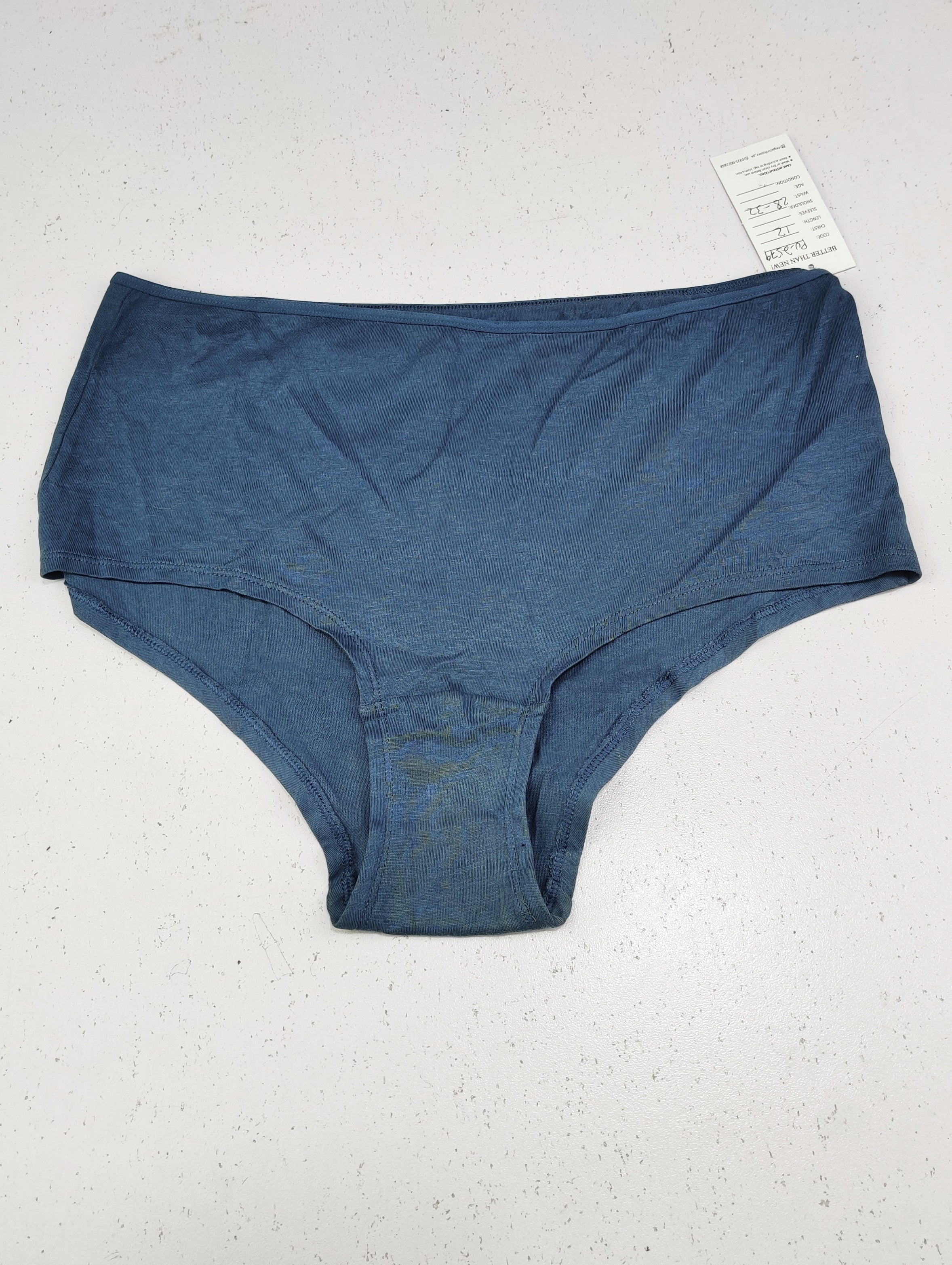 Buy online pre-used pre-loved 100% authentic & Original branded Unknown Brand (PU-2579) available in Pakistan. Top international brands avilable.