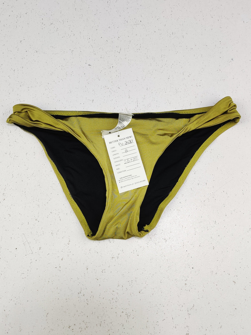 Buy online pre-used pre-loved 100% authentic & Original branded Unknown Brand (PU-2581) available in Pakistan. Top international brands avilable.