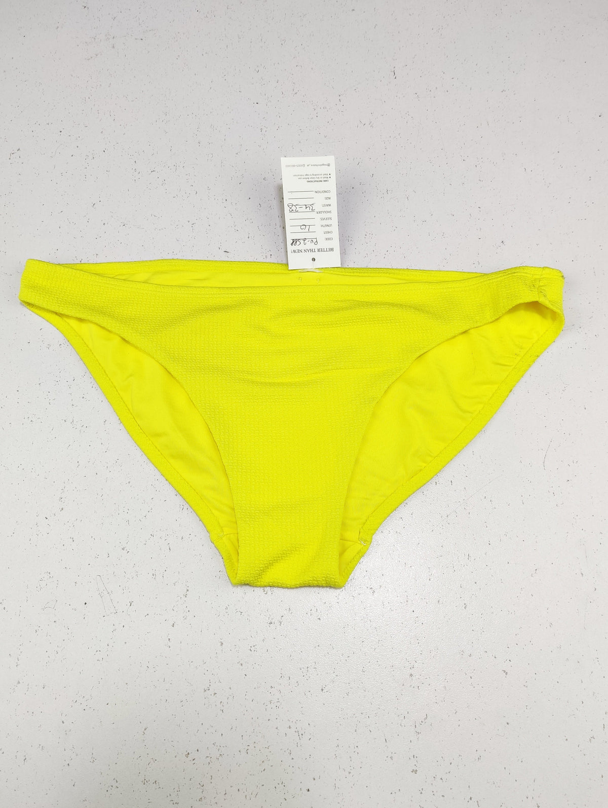 Buy online pre-used pre-loved 100% authentic & Original branded Unknown Brand (PU-2588) available in Pakistan. Top international brands avilable.