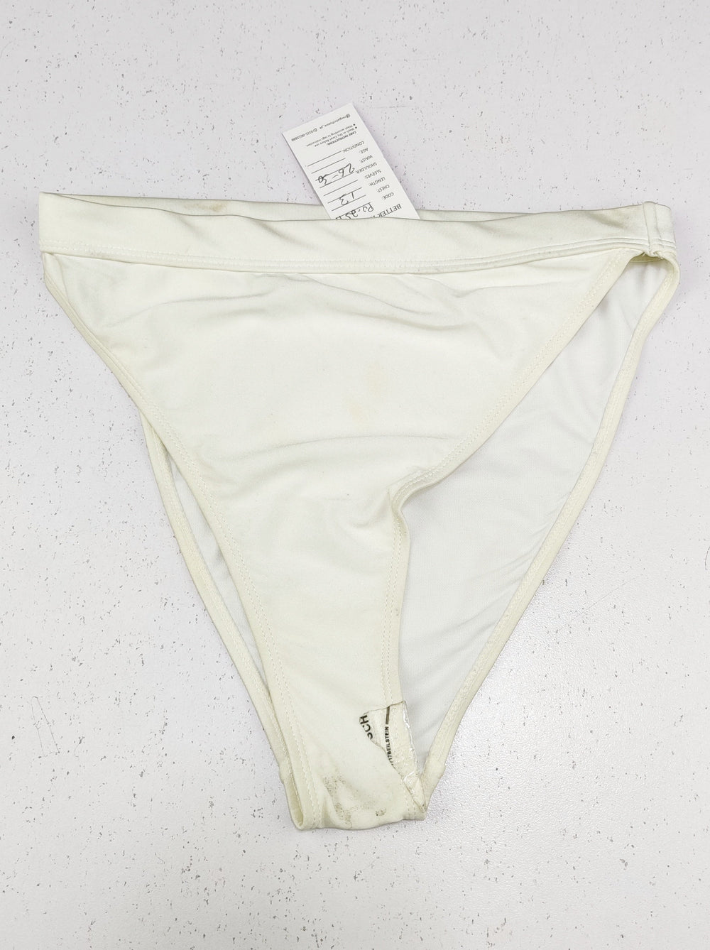 Buy online pre-used pre-loved 100% authentic & Original branded Unknown Brand (PU-2597) available in Pakistan. Top international brands avilable.