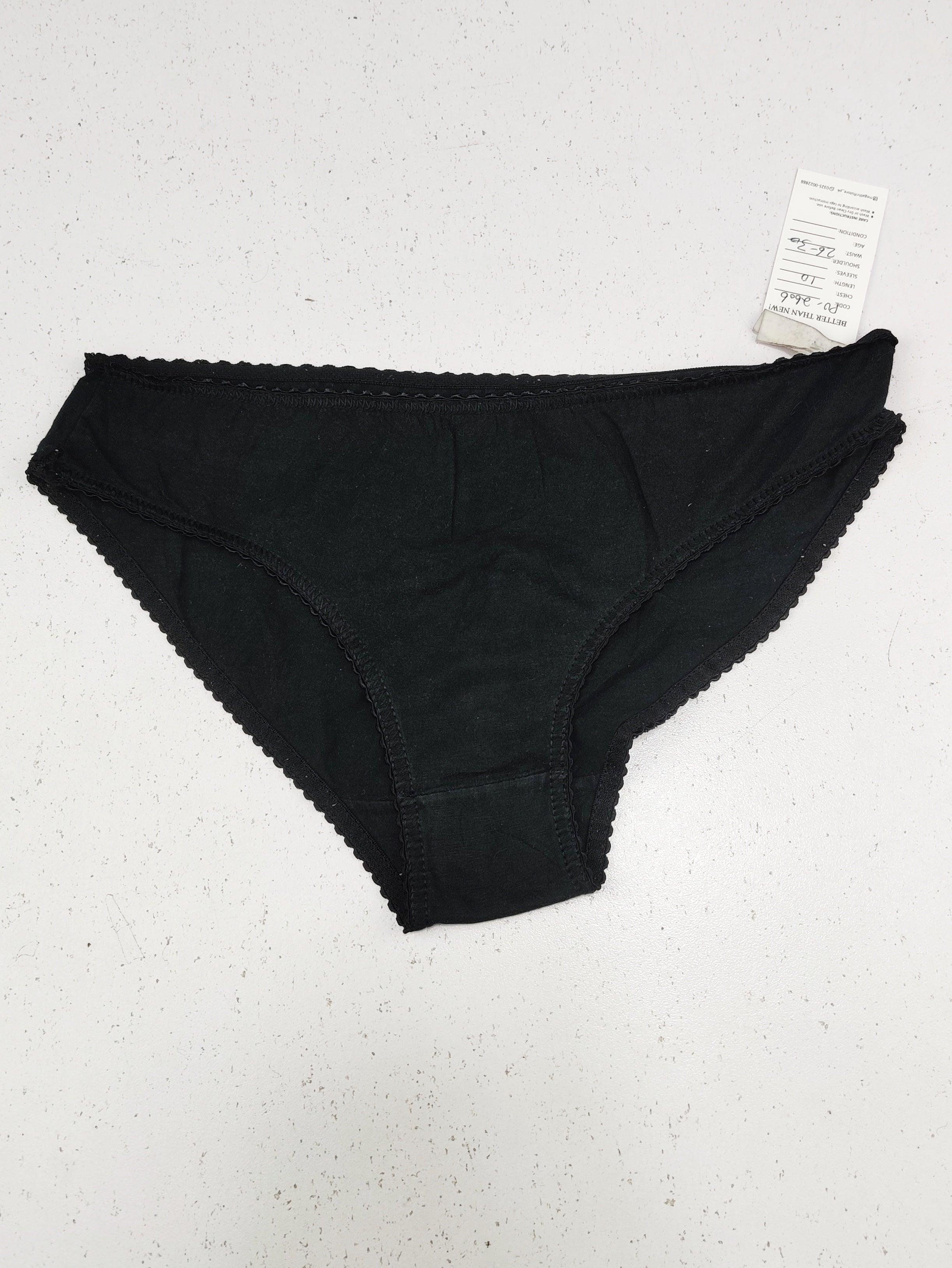 Buy online pre-used pre-loved 100% authentic & Original branded Unknown Brand (PU-2606) available in Pakistan. Top international brands avilable.
