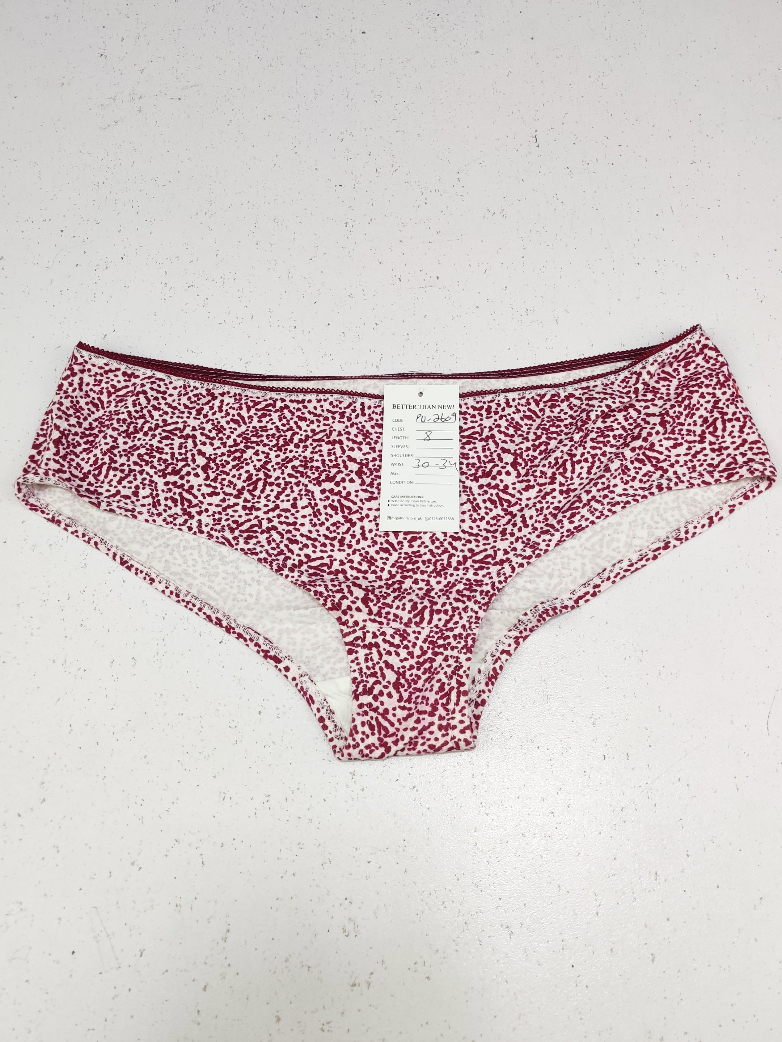 Buy online pre-used pre-loved 100% authentic & Original branded Unknown Brand (PU-2609) available in Pakistan. Top international brands avilable.