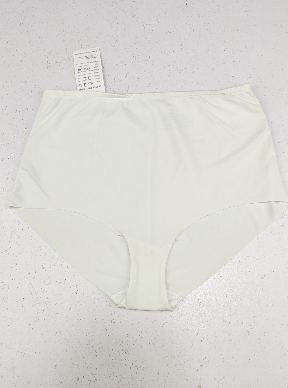 Buy online pre-used pre-loved 100% authentic & Original branded Unknown Brand (PU-2612) available in Pakistan. Top international brands avilable.