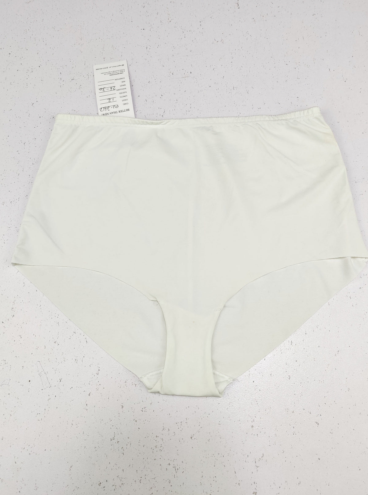 Buy online pre-used pre-loved 100% authentic & Original branded Unknown Brand (PU-2612) available in Pakistan. Top international brands avilable.