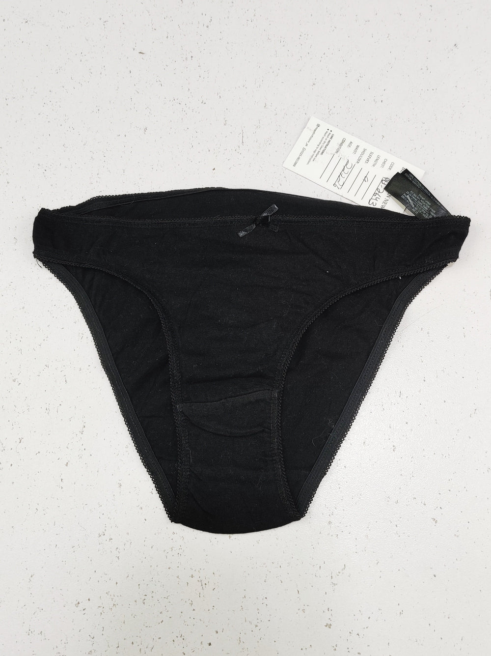 Buy online pre-used pre-loved 100% authentic & Original branded Primark (PU-2643) available in Pakistan. Top international brands avilable.
