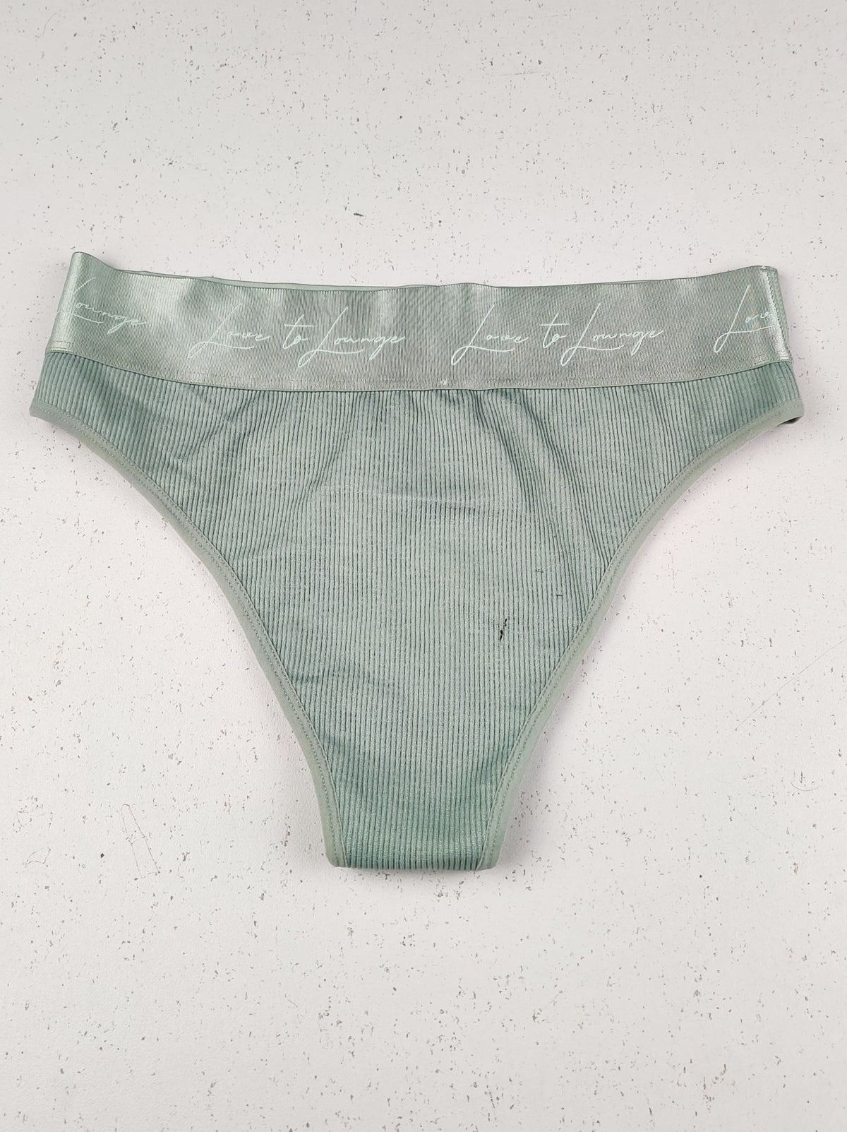 Buy online pre-used pre-loved 100% authentic & Original branded Primark (PU-2670) available in Pakistan. Top international brands avilable.
