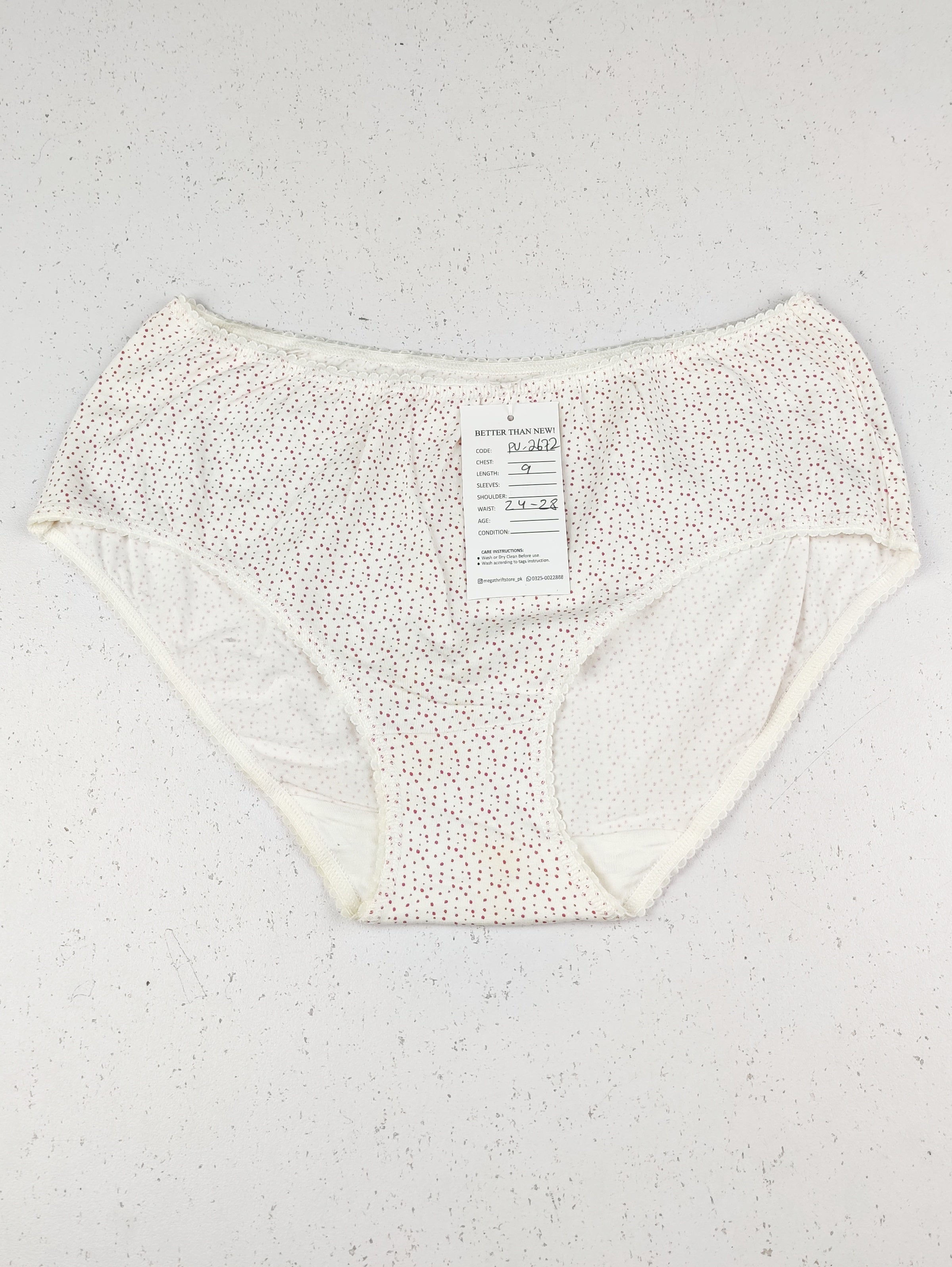 Buy online pre-used pre-loved 100% authentic & Original branded Unknown Brand (PU-2672) available in Pakistan. Top international brands avilable.