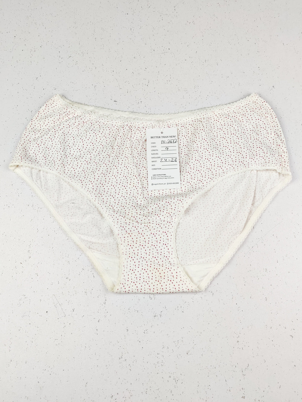 Buy online pre-used pre-loved 100% authentic & Original branded Unknown Brand (PU-2672) available in Pakistan. Top international brands avilable.