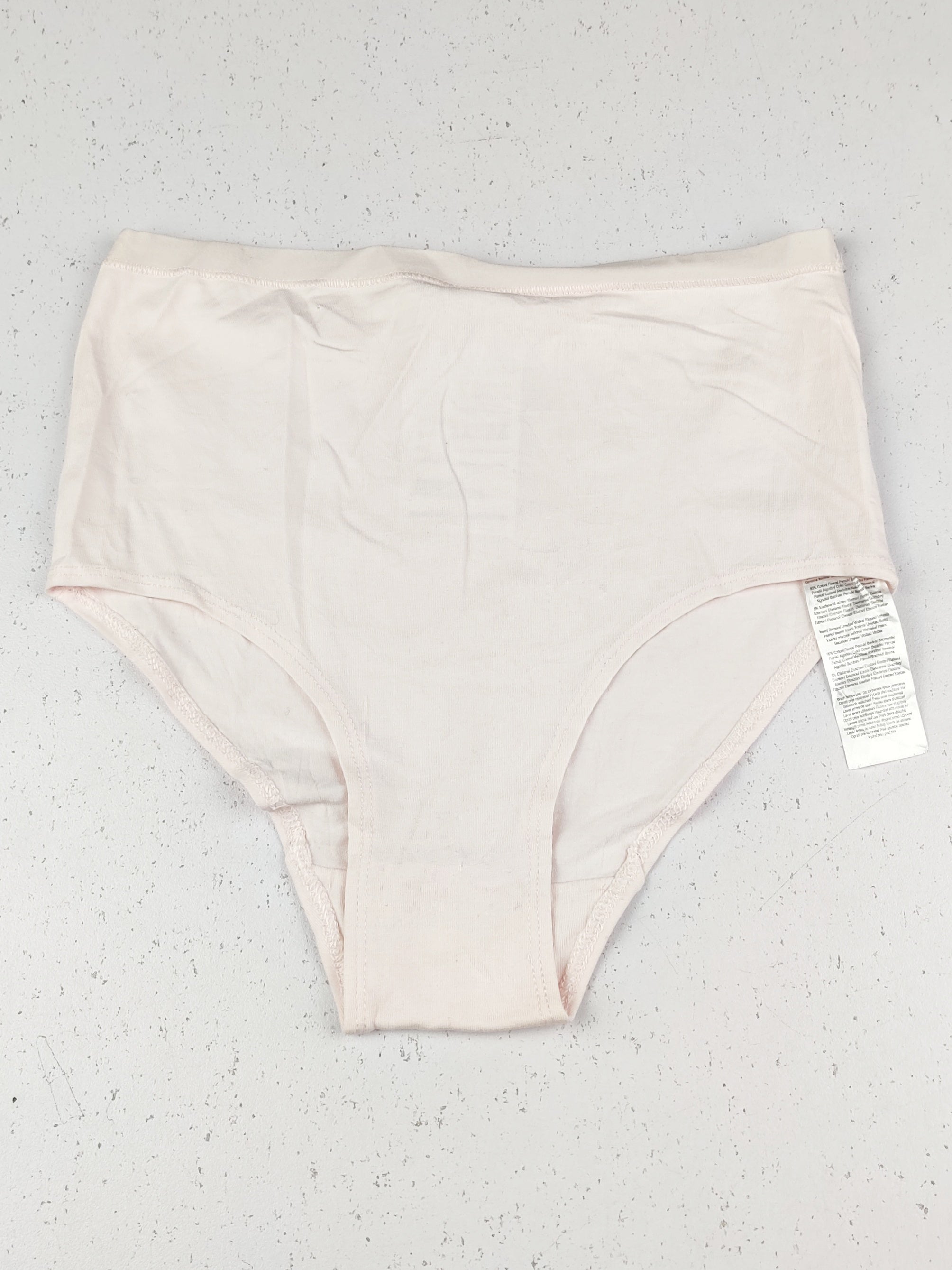 Buy online pre-used pre-loved 100% authentic & Original branded Unknown Brand (PU-2673) available in Pakistan. Top international brands avilable.