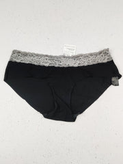 Buy online pre-used pre-loved 100% authentic & Original branded Unknown Brand (PU-2675) available in Pakistan. Top international brands avilable.