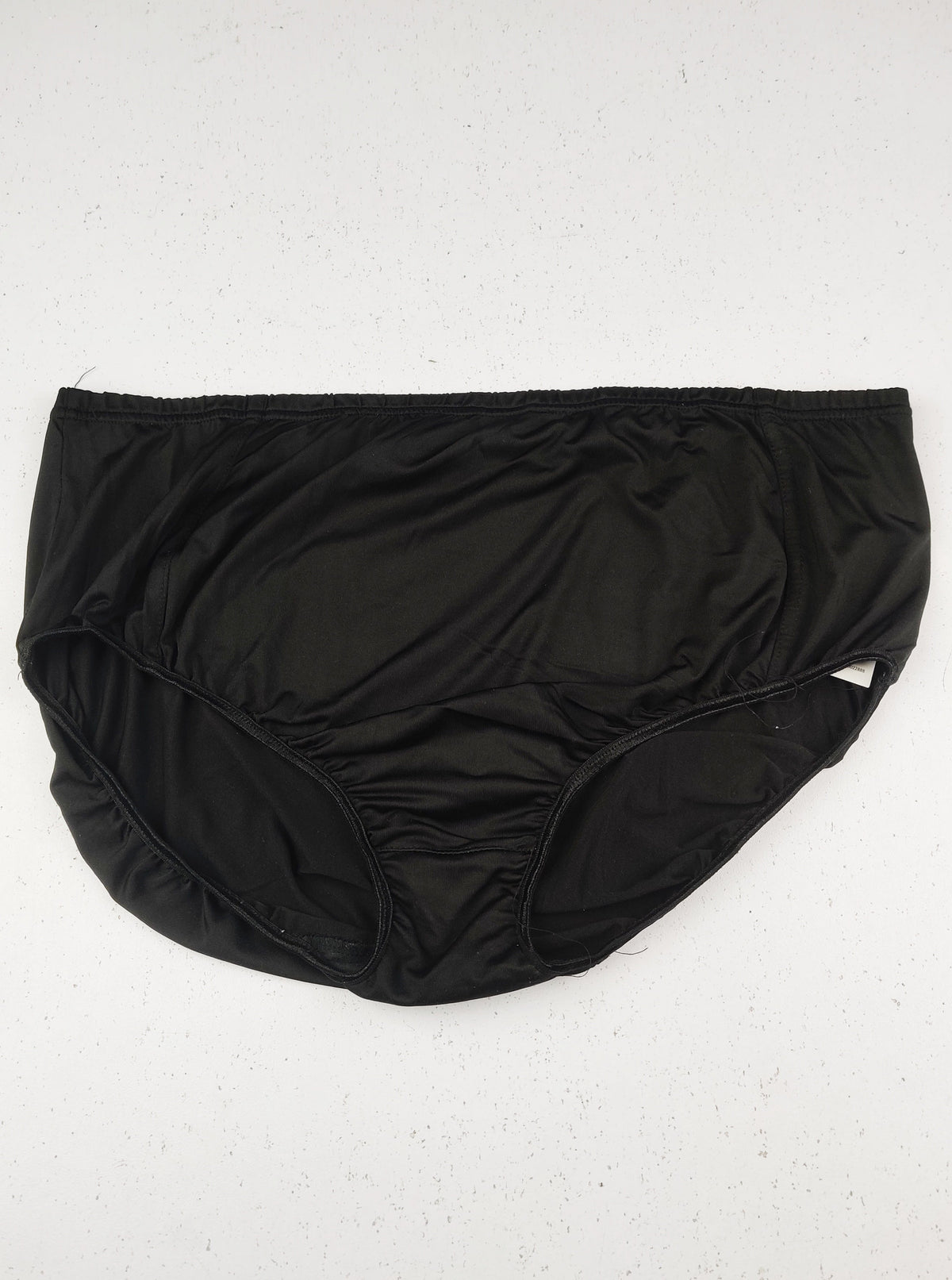 Buy online pre-used pre-loved 100% authentic & Original branded Pronto Woman (PU-2685) available in Pakistan. Top international brands avilable.
