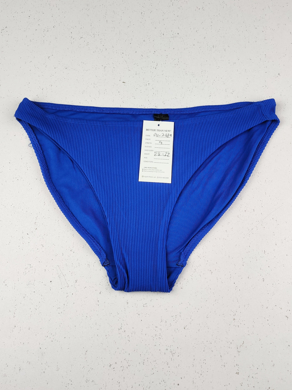 Buy online pre-used pre-loved 100% authentic & Original branded F&F (PU-2689) available in Pakistan. Top international brands avilable.