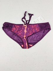 Buy online pre-used pre-loved 100% authentic & Original branded Unknown Brand (PU-2700) available in Pakistan. Top international brands avilable.