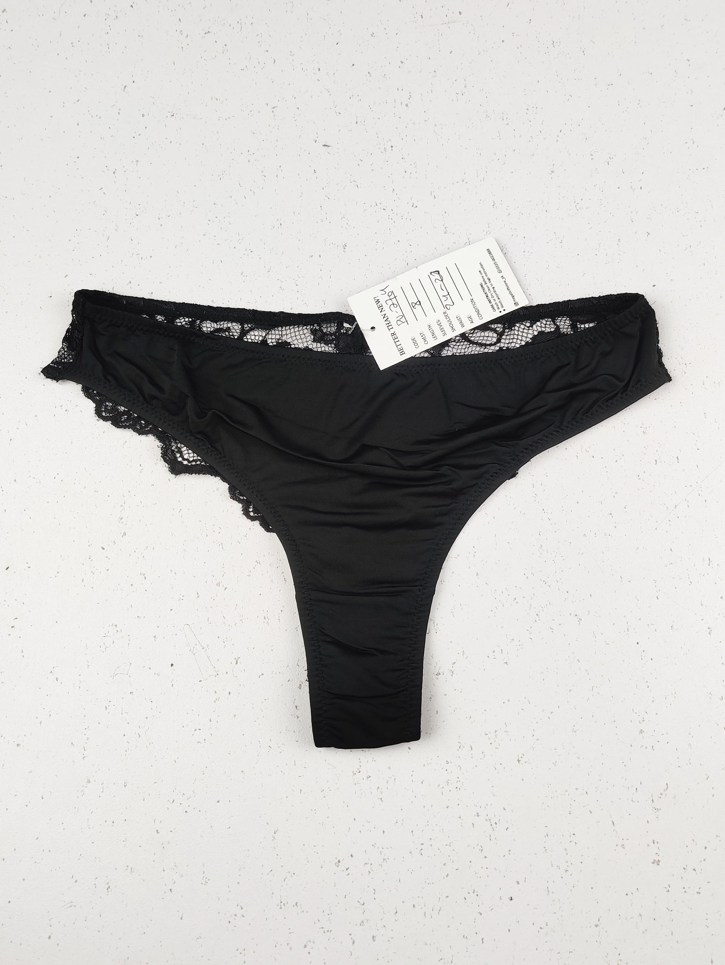 Buy online pre-used pre-loved 100% authentic & Original branded Unknown Brand (PU-2704) available in Pakistan. Top international brands avilable.