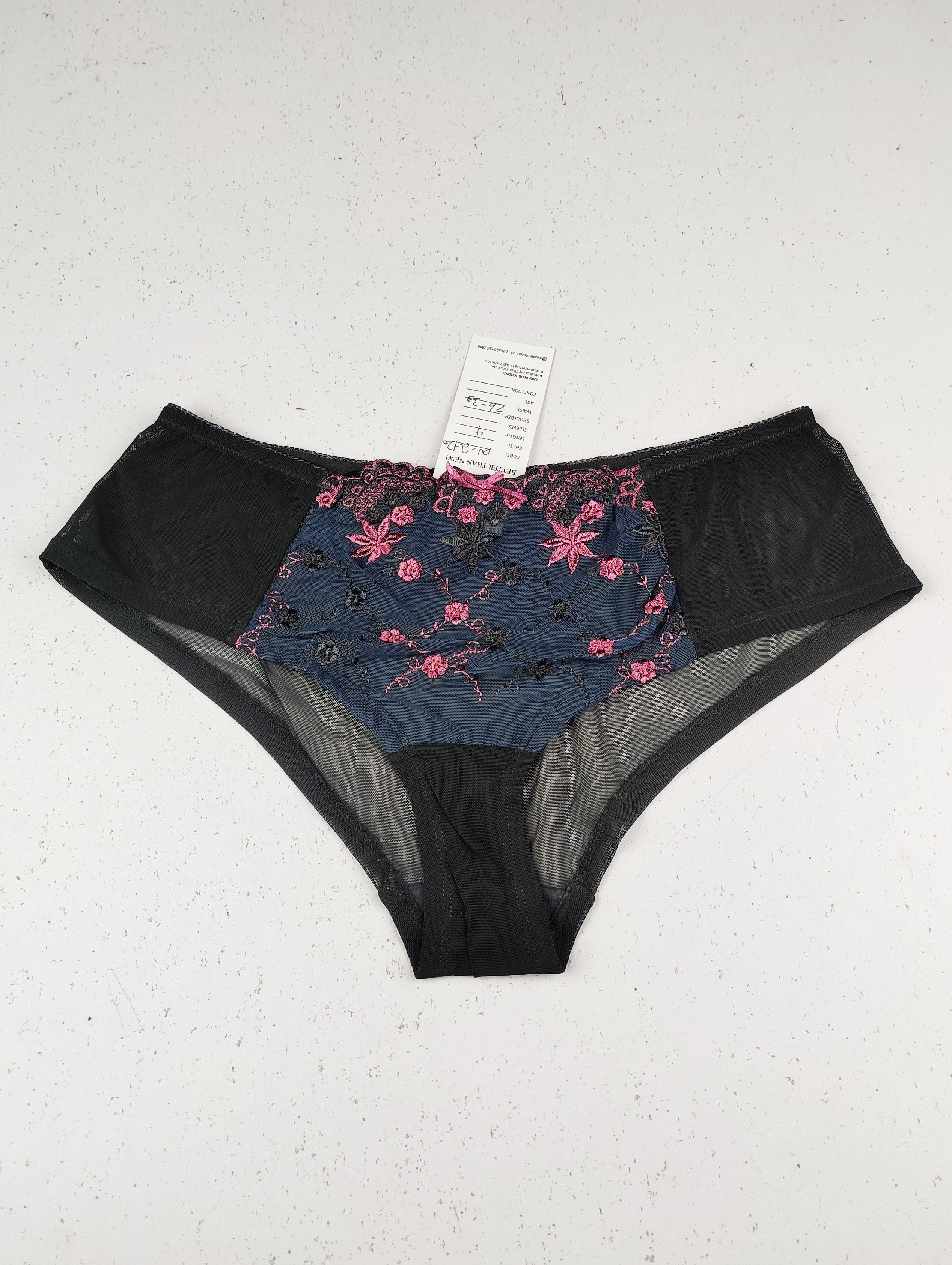 Buy online pre-used pre-loved 100% authentic & Original branded Unknown Brand (PU-2720) available in Pakistan. Top international brands avilable.