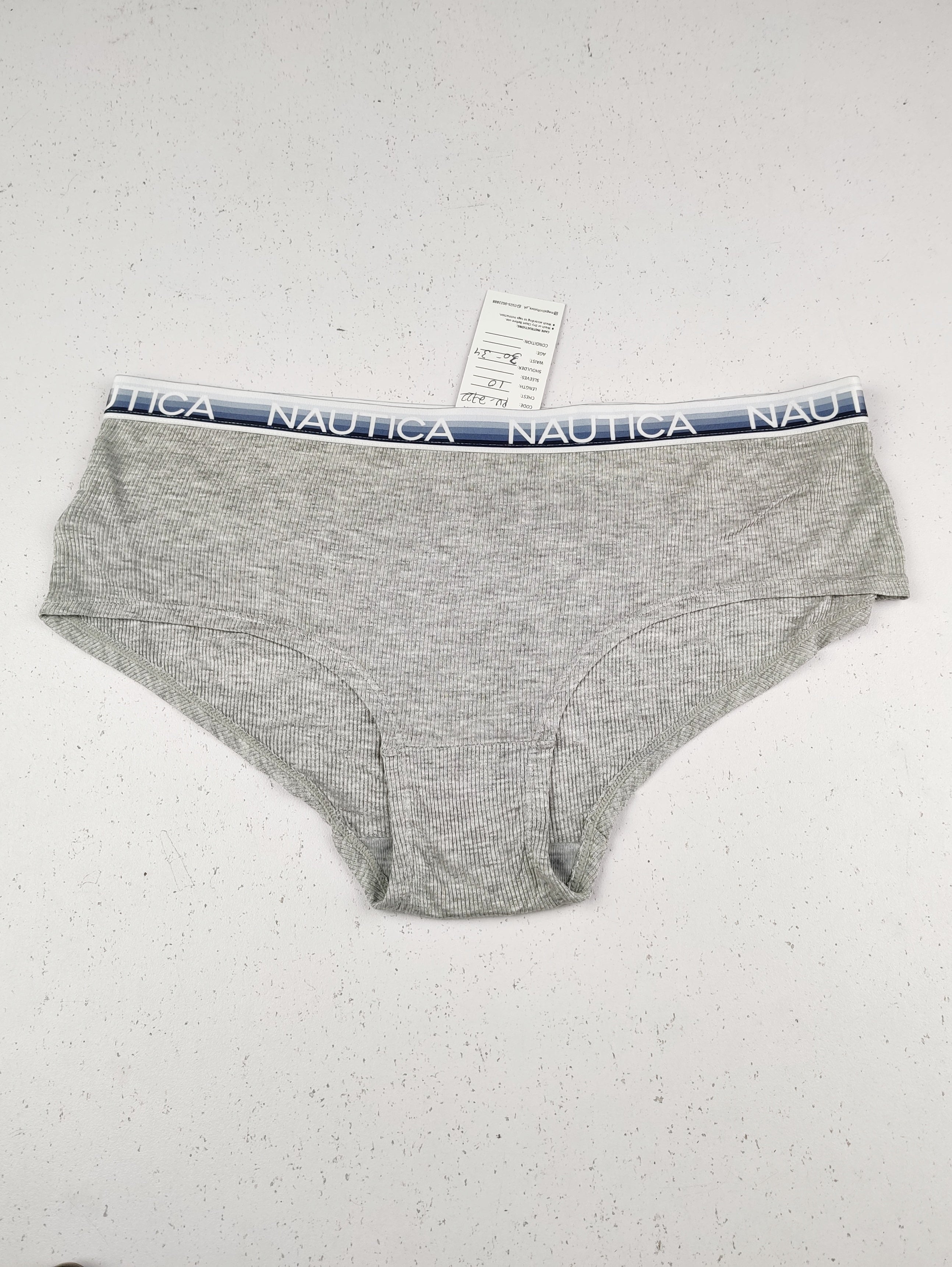 Buy online pre-used pre-loved 100% authentic & Original branded Unknown Brand (PU-2722) available in Pakistan. Top international brands avilable.