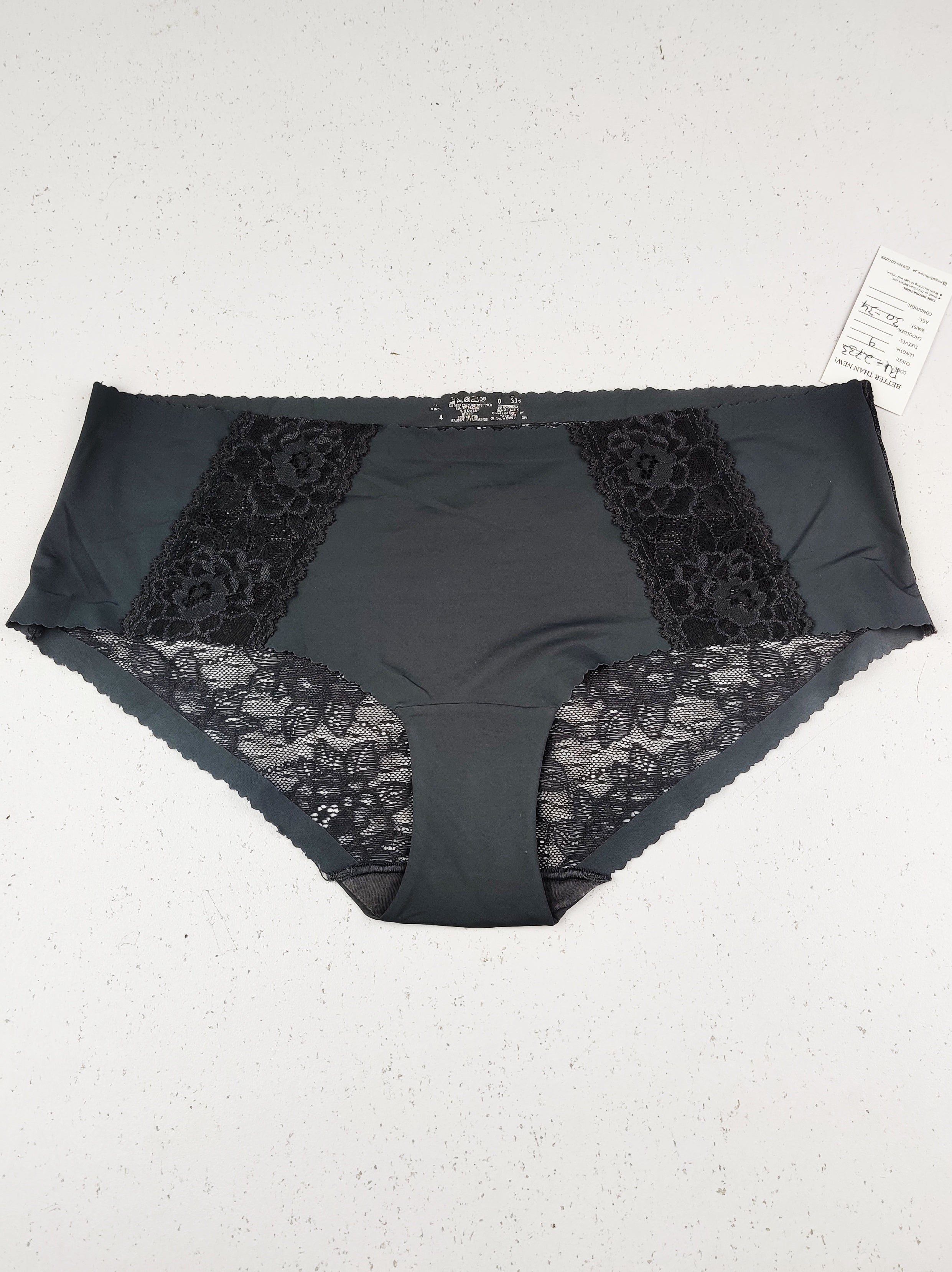 Buy online pre-used pre-loved 100% authentic & Original branded Unknown Brand (PU-2733) available in Pakistan. Top international brands avilable.